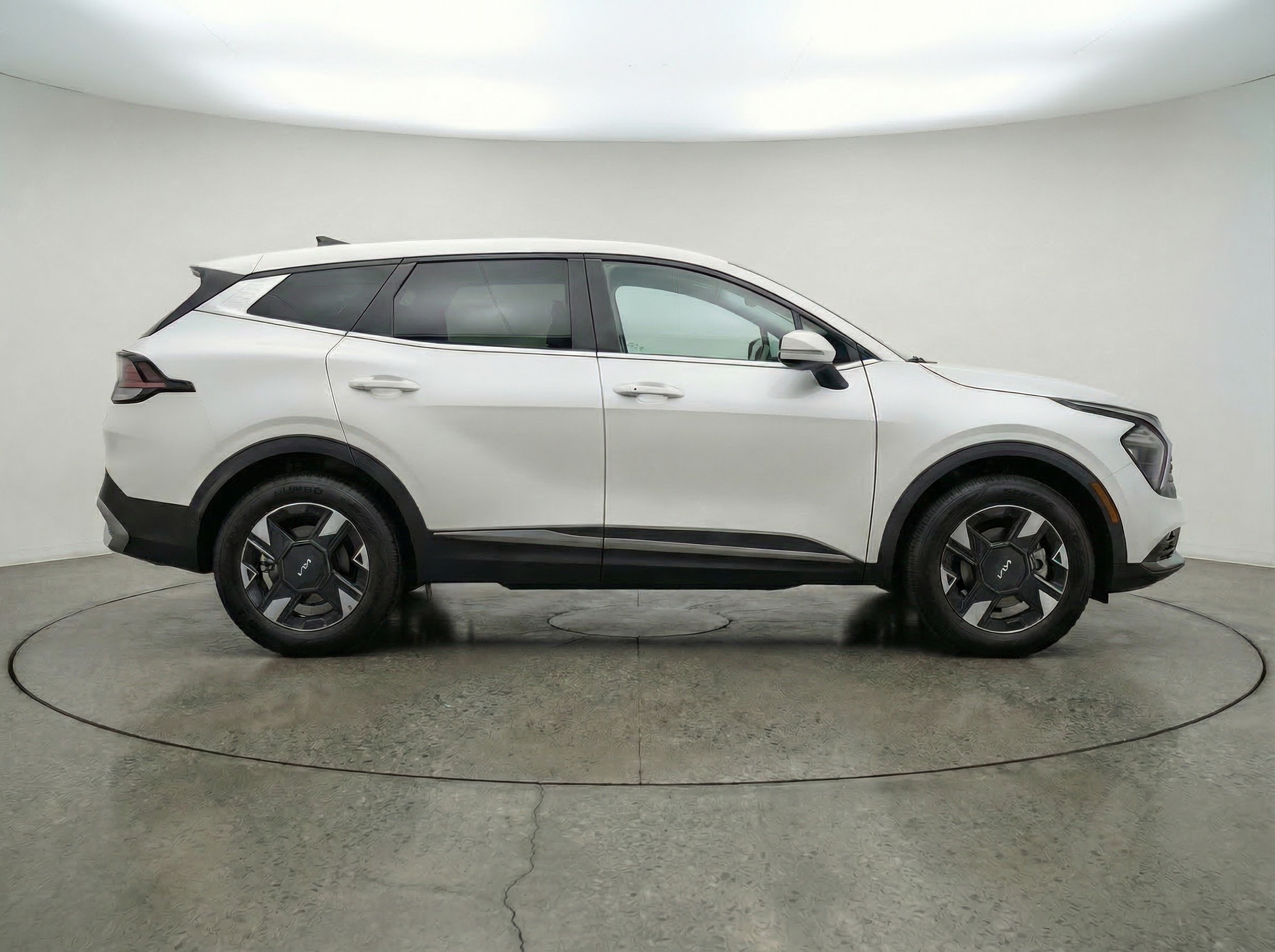 Thumbnail: 2026 Kia Sportage - 8