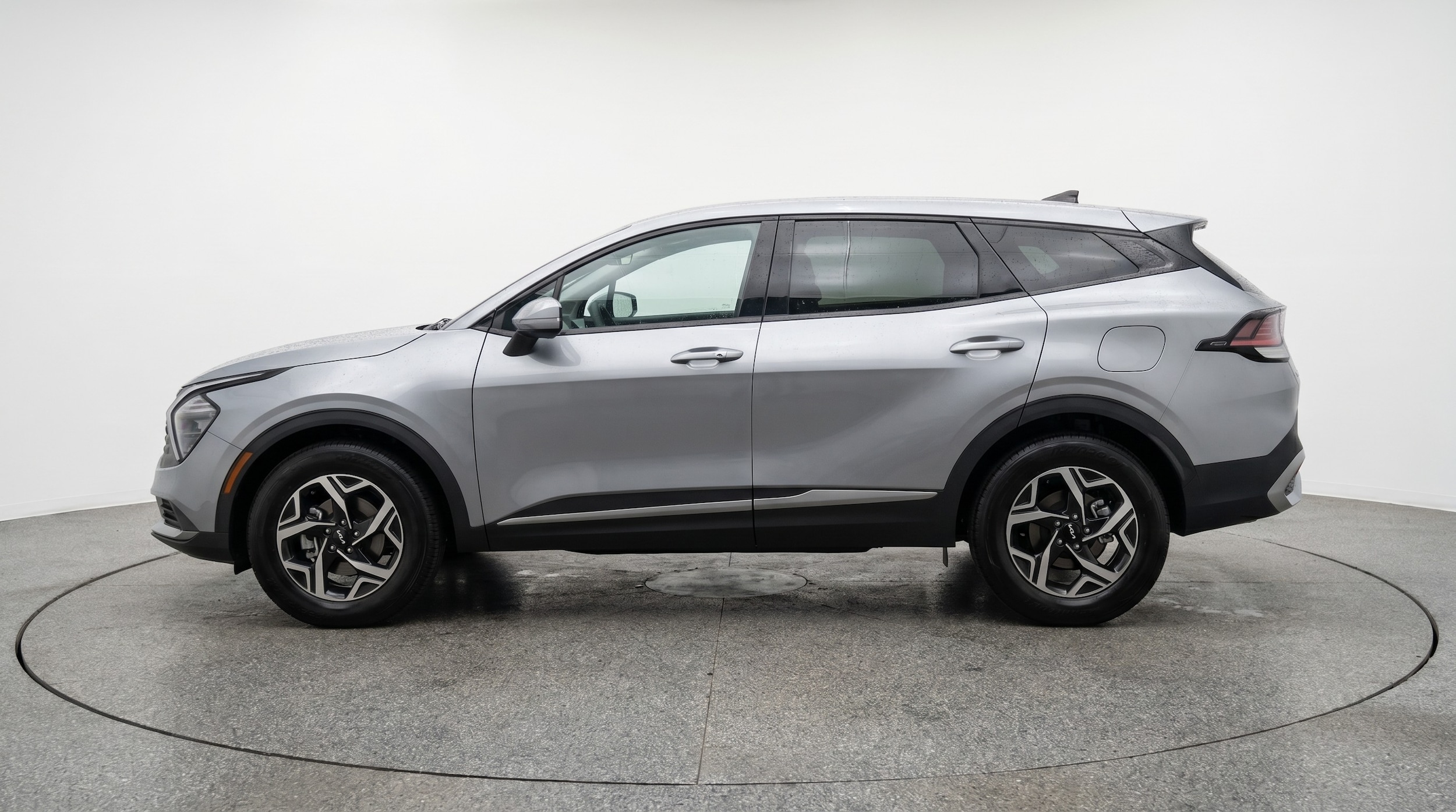 Thumbnail: 2025 Kia Sportage - 4