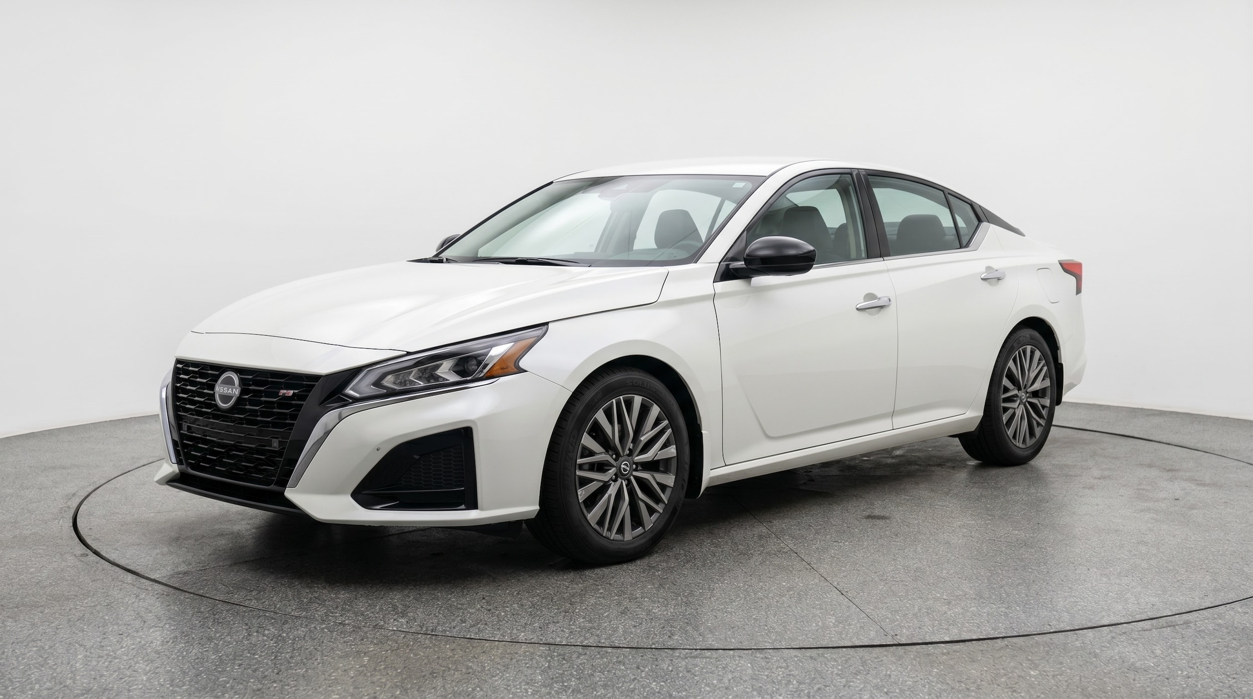 Thumbnail: 2025 Nissan Altima - 3