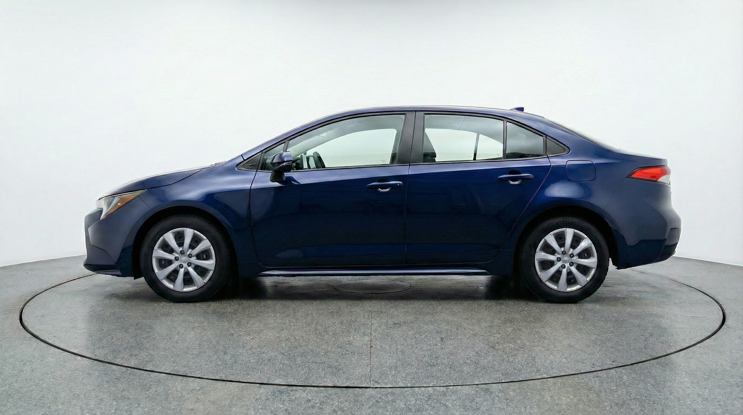 Thumbnail: 2025 Toyota Corolla - 4