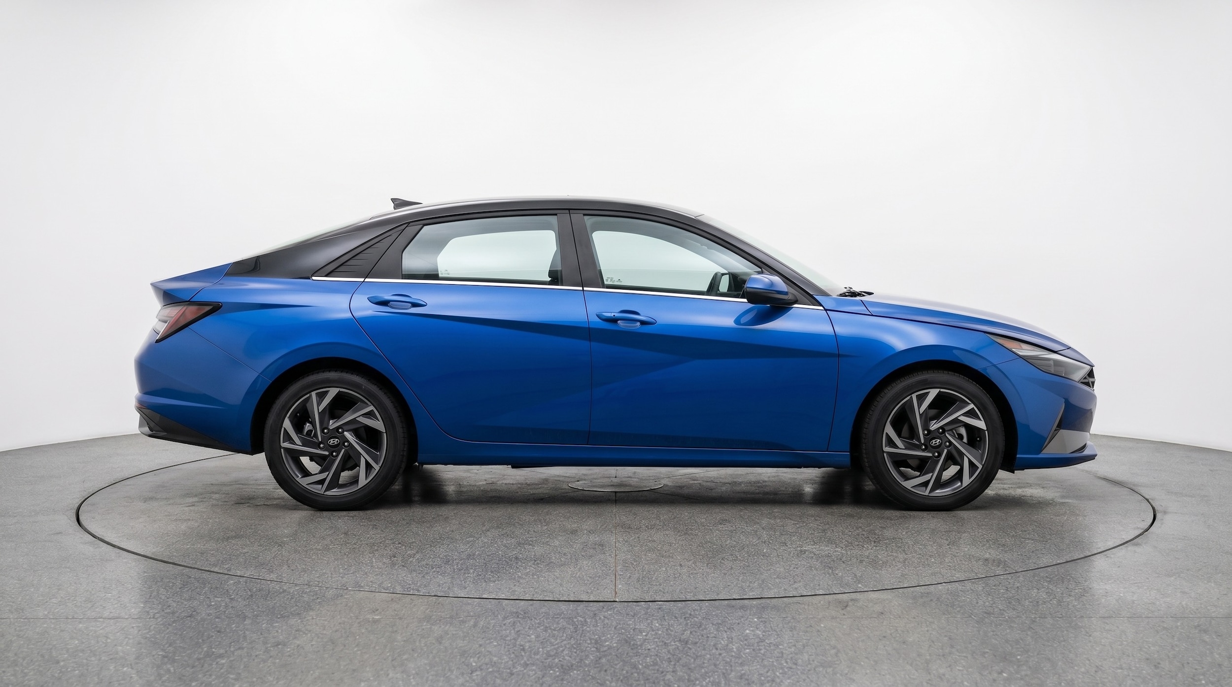 Thumbnail: 2025 Hyundai Elantra - 8