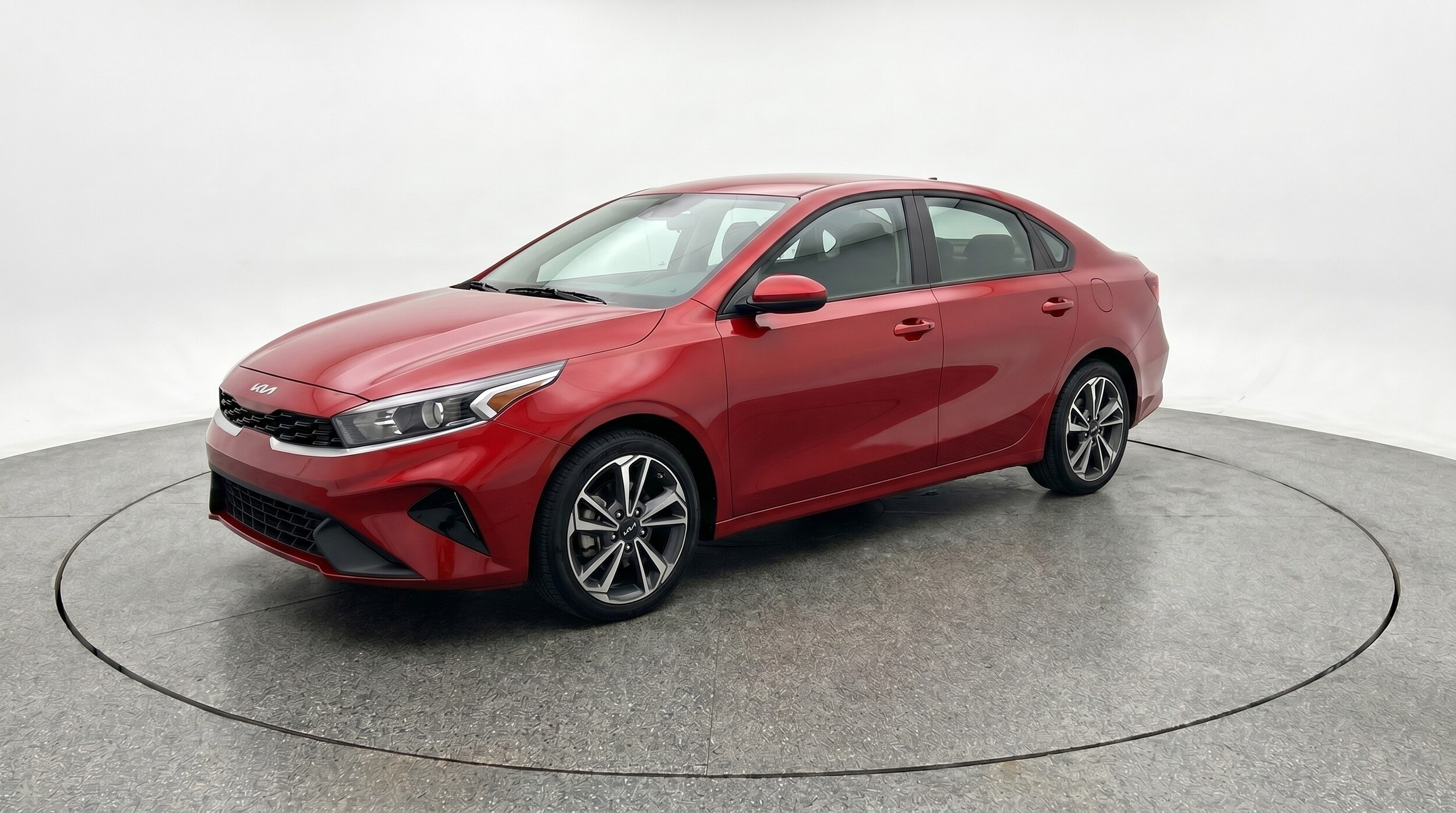Thumbnail: 2024 Kia Forte - 3