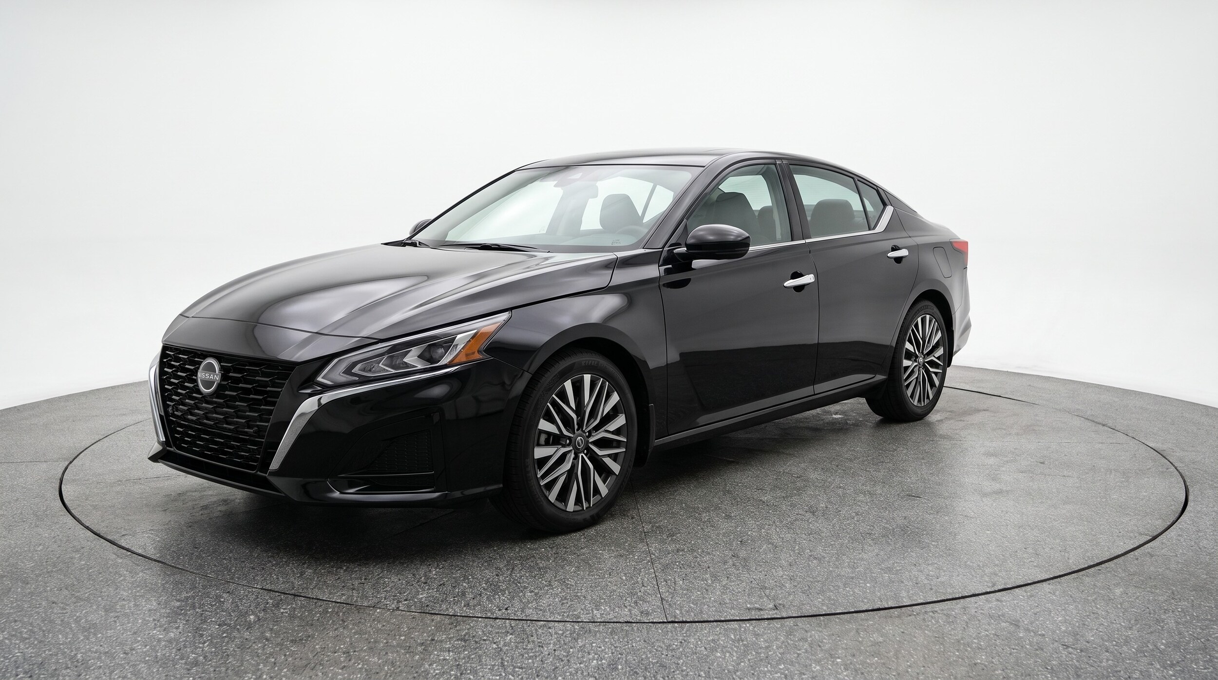 Thumbnail: 2025 Nissan Altima - 3