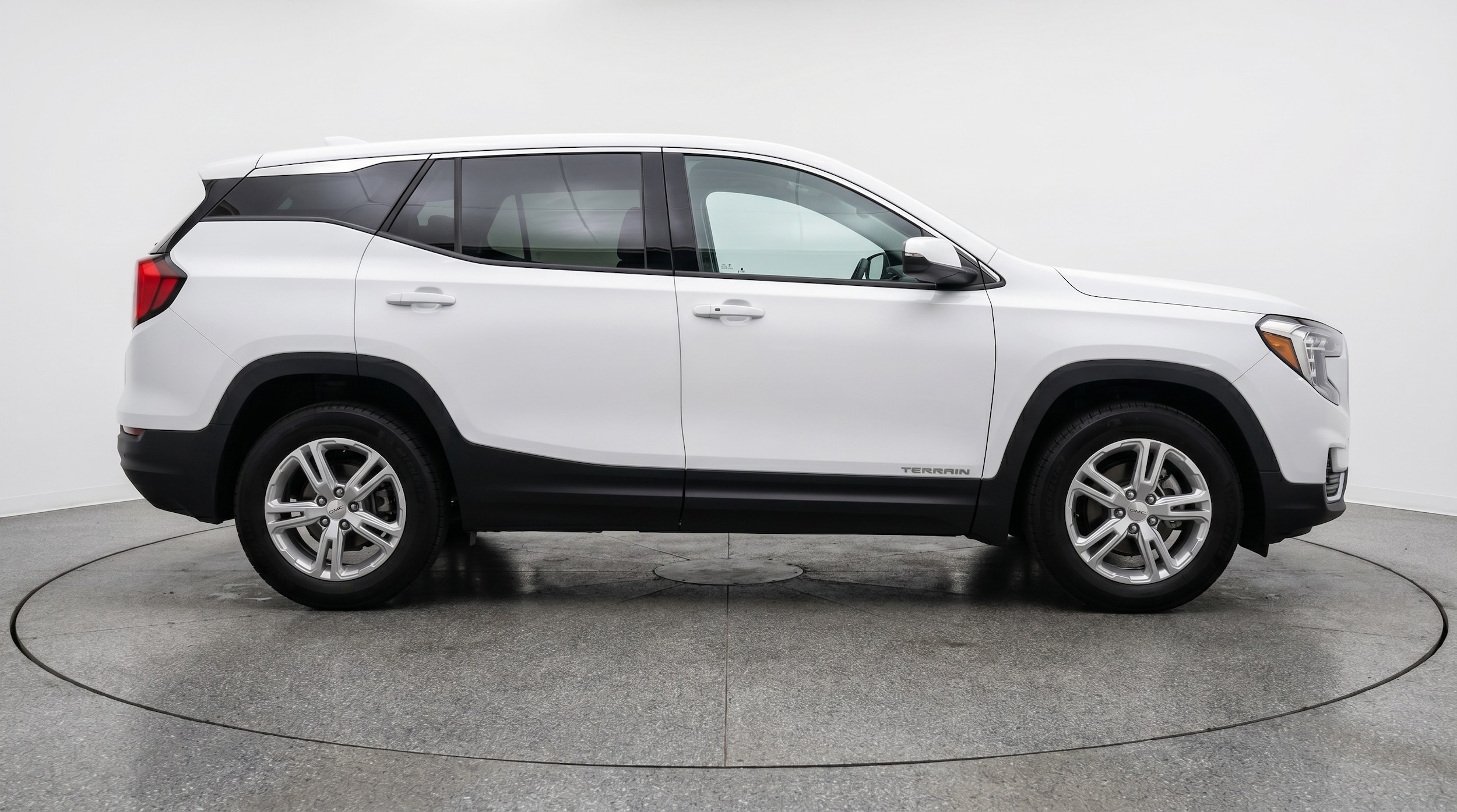 Thumbnail: 2024 GMC Terrain - 8
