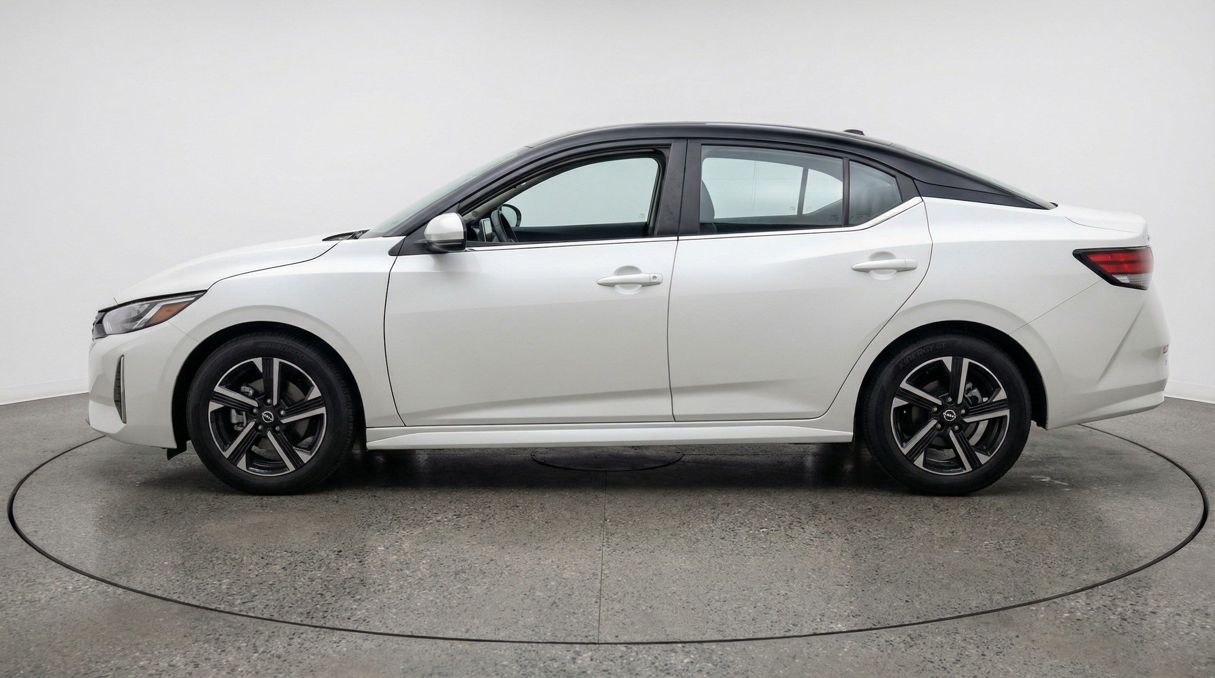 Thumbnail: 2025 Nissan Sentra - 4
