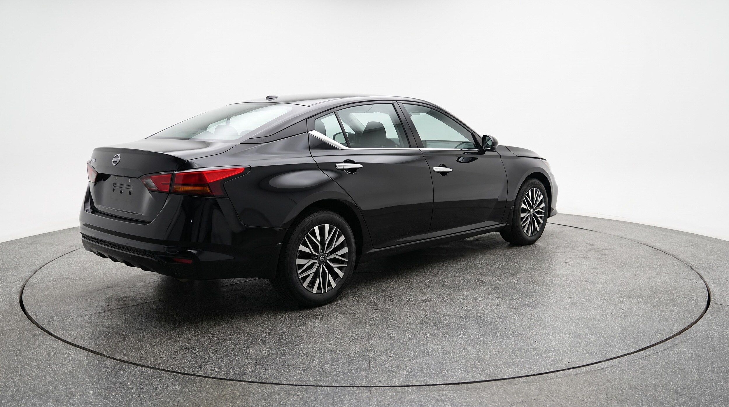 Thumbnail: 2025 Nissan Altima - 7