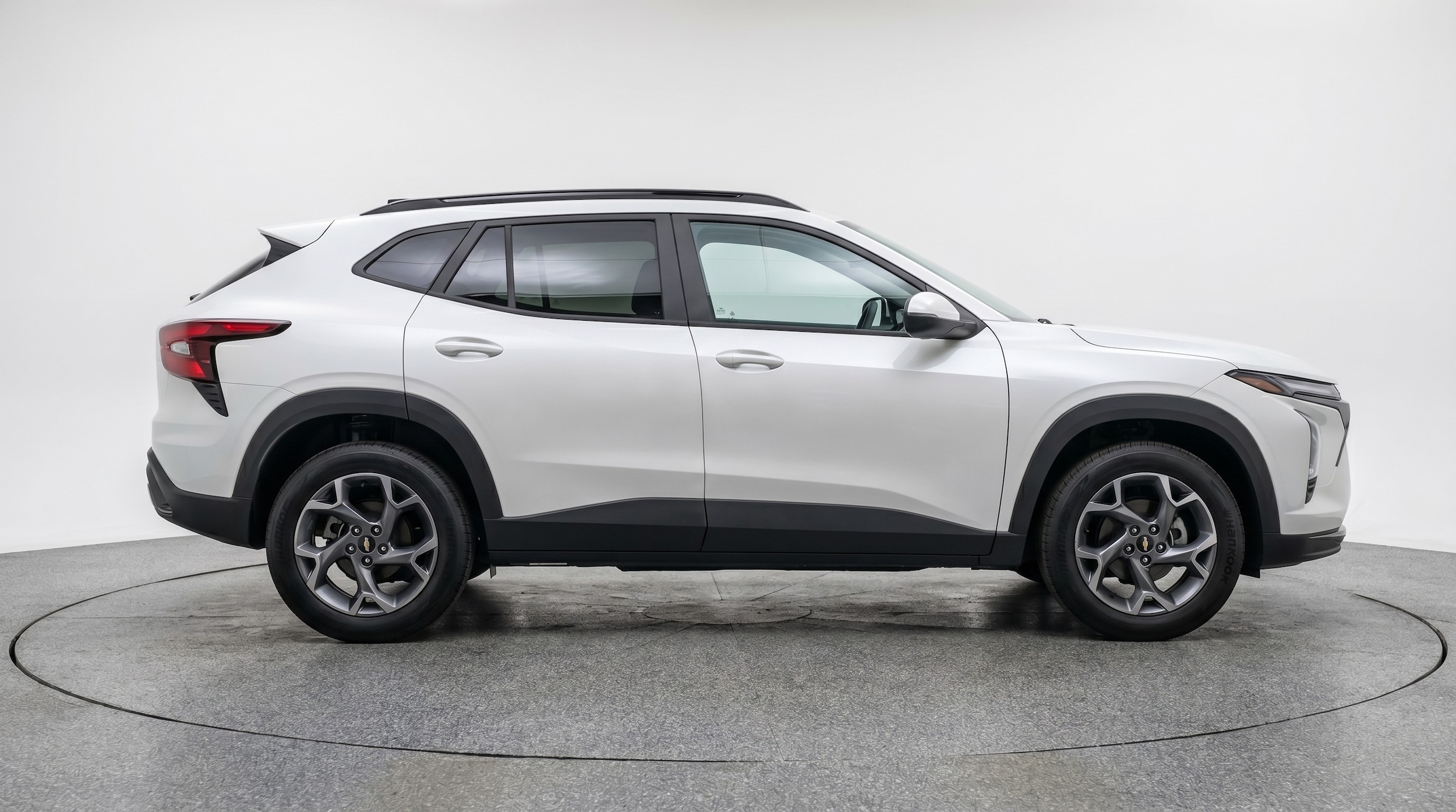 Thumbnail: 2025 Chevrolet Trax - 8