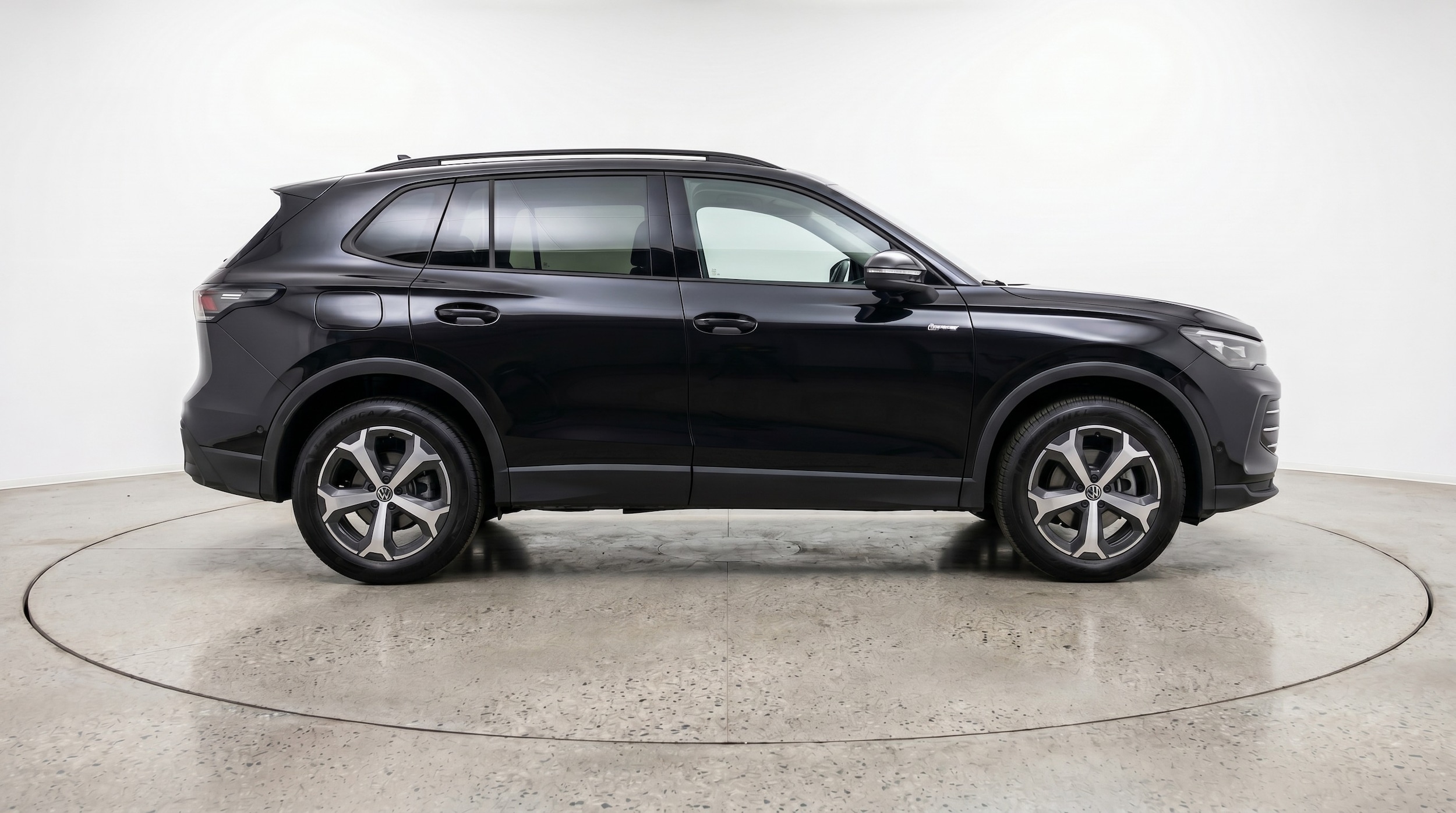 Thumbnail: 2026 Volkswagen Tiguan - 8