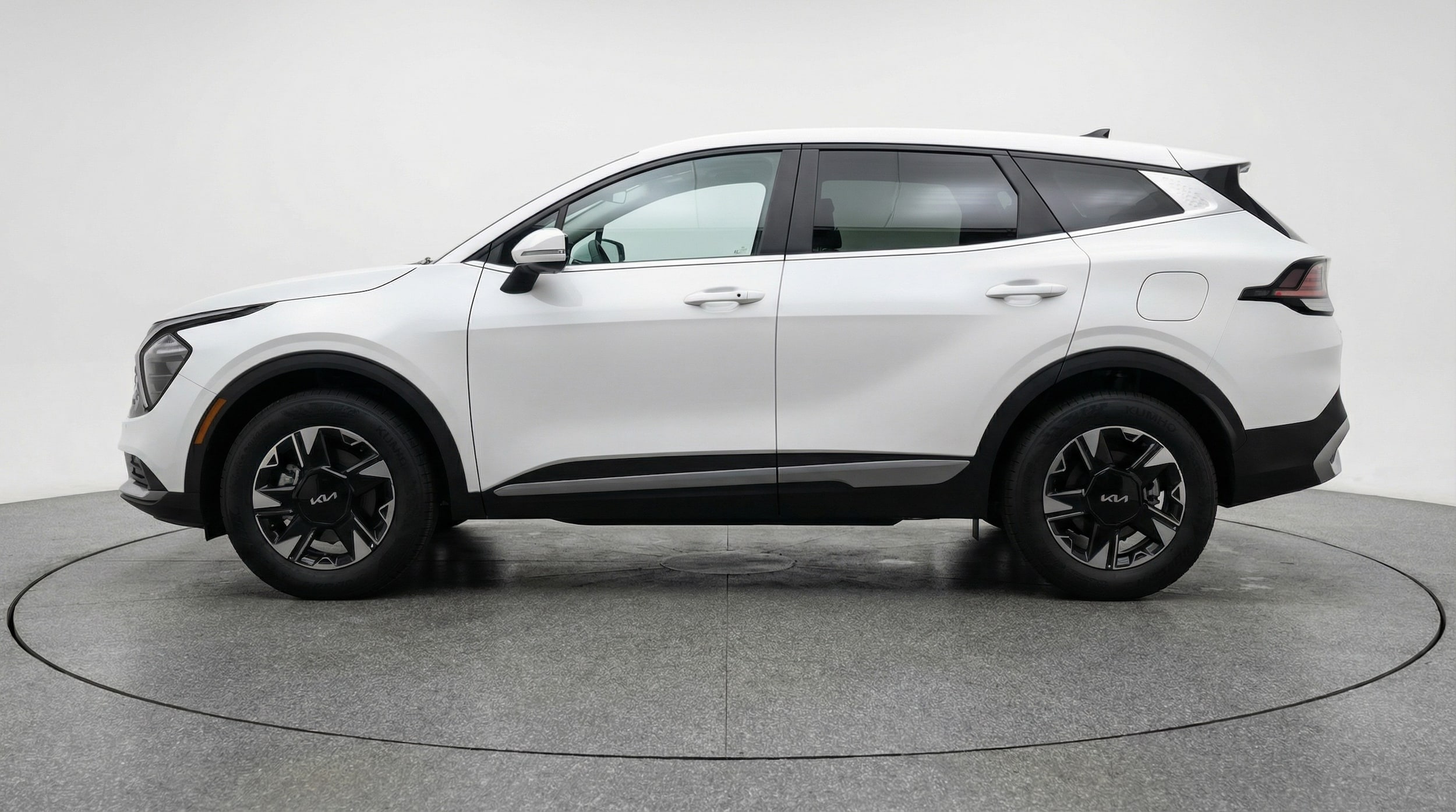 Thumbnail: 2026 Kia Sportage - 4
