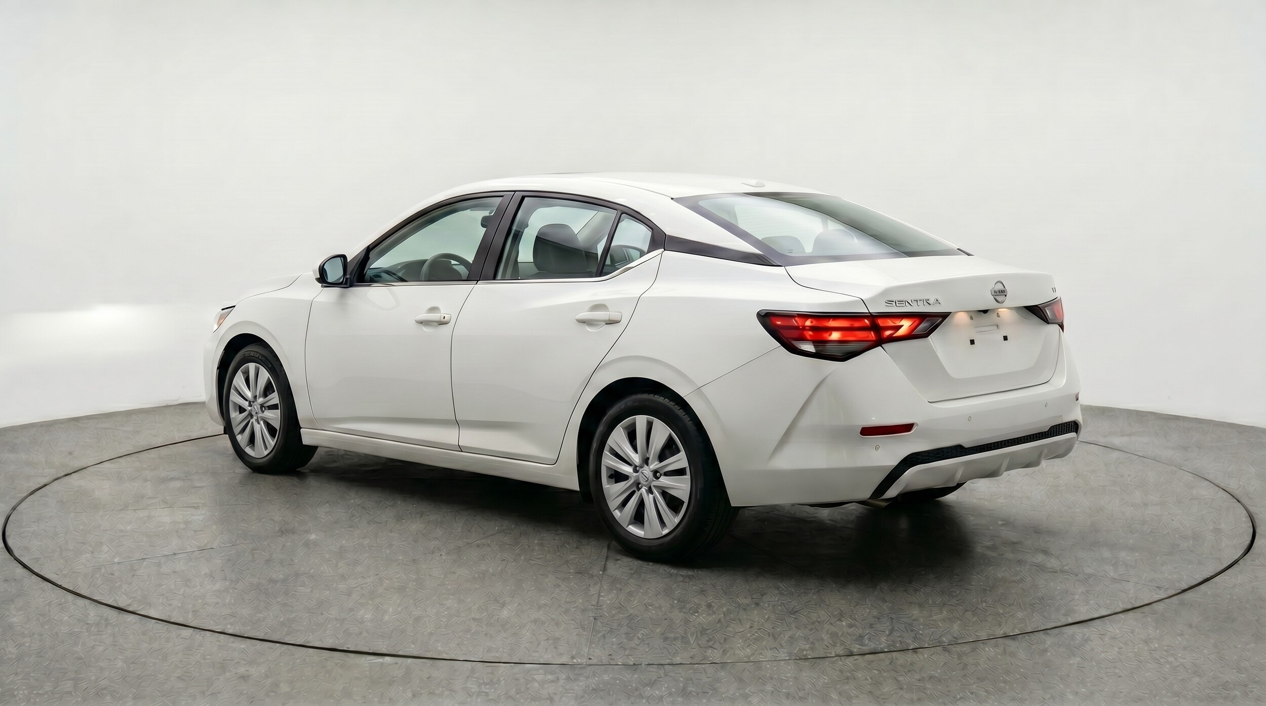 Thumbnail: 2025 Nissan Sentra - 5