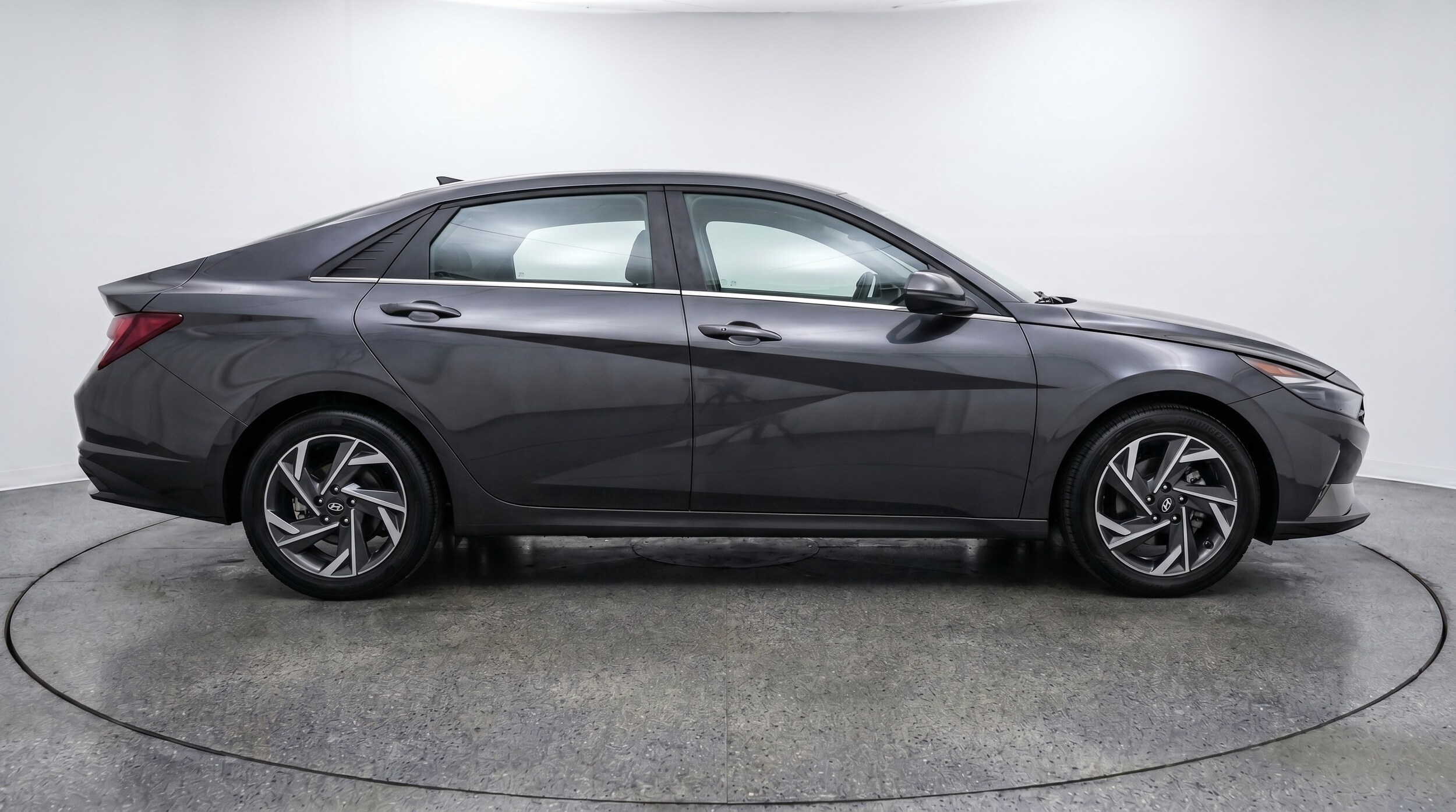 Thumbnail: 2025 Hyundai Elantra - 8