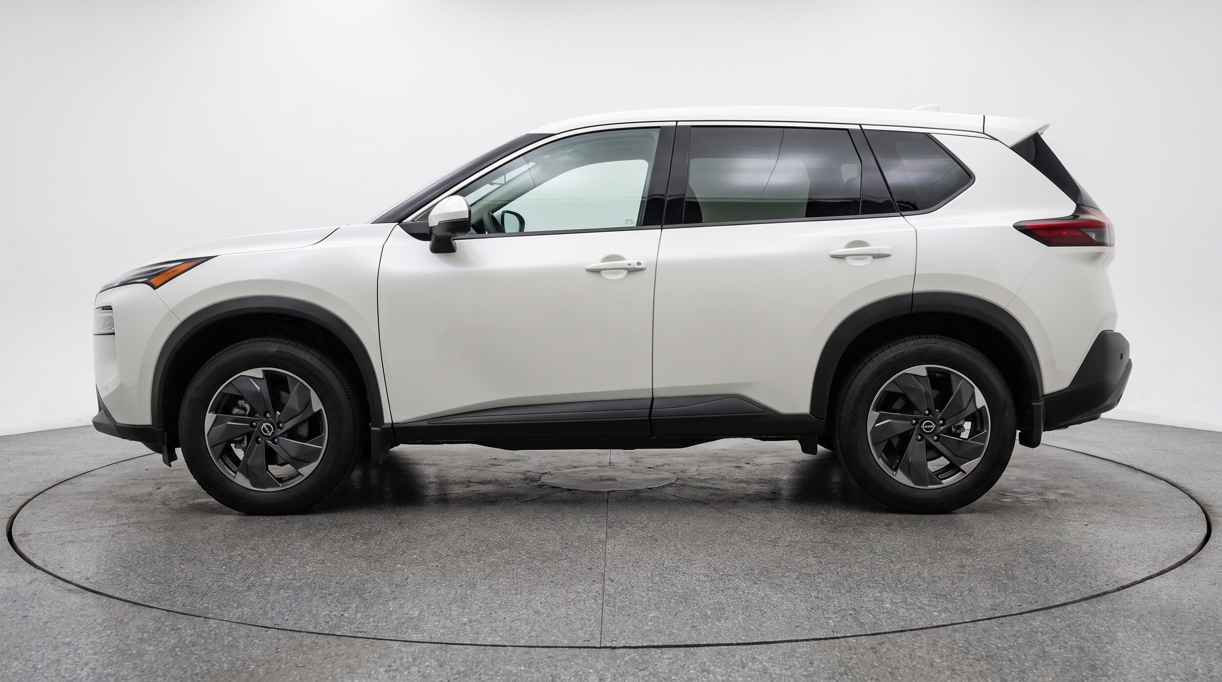 Thumbnail: 2025 Nissan Rogue - 4