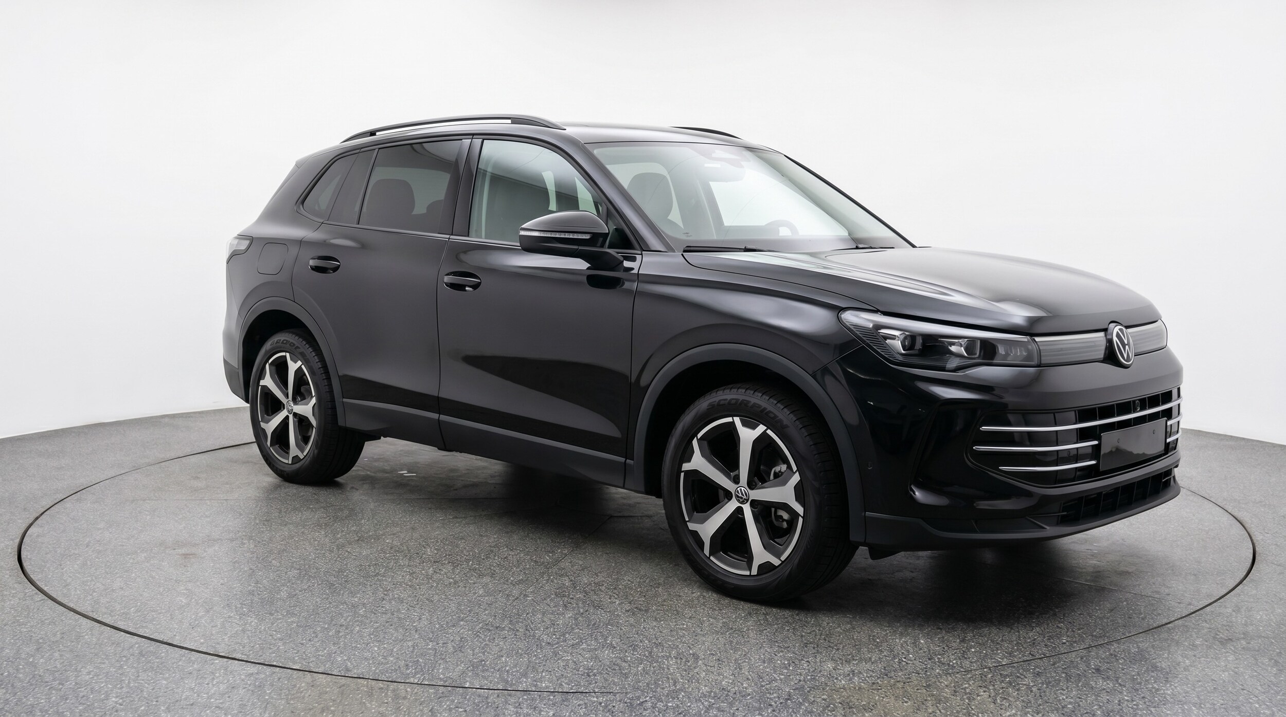 Thumbnail: 2026 Volkswagen Tiguan - 1