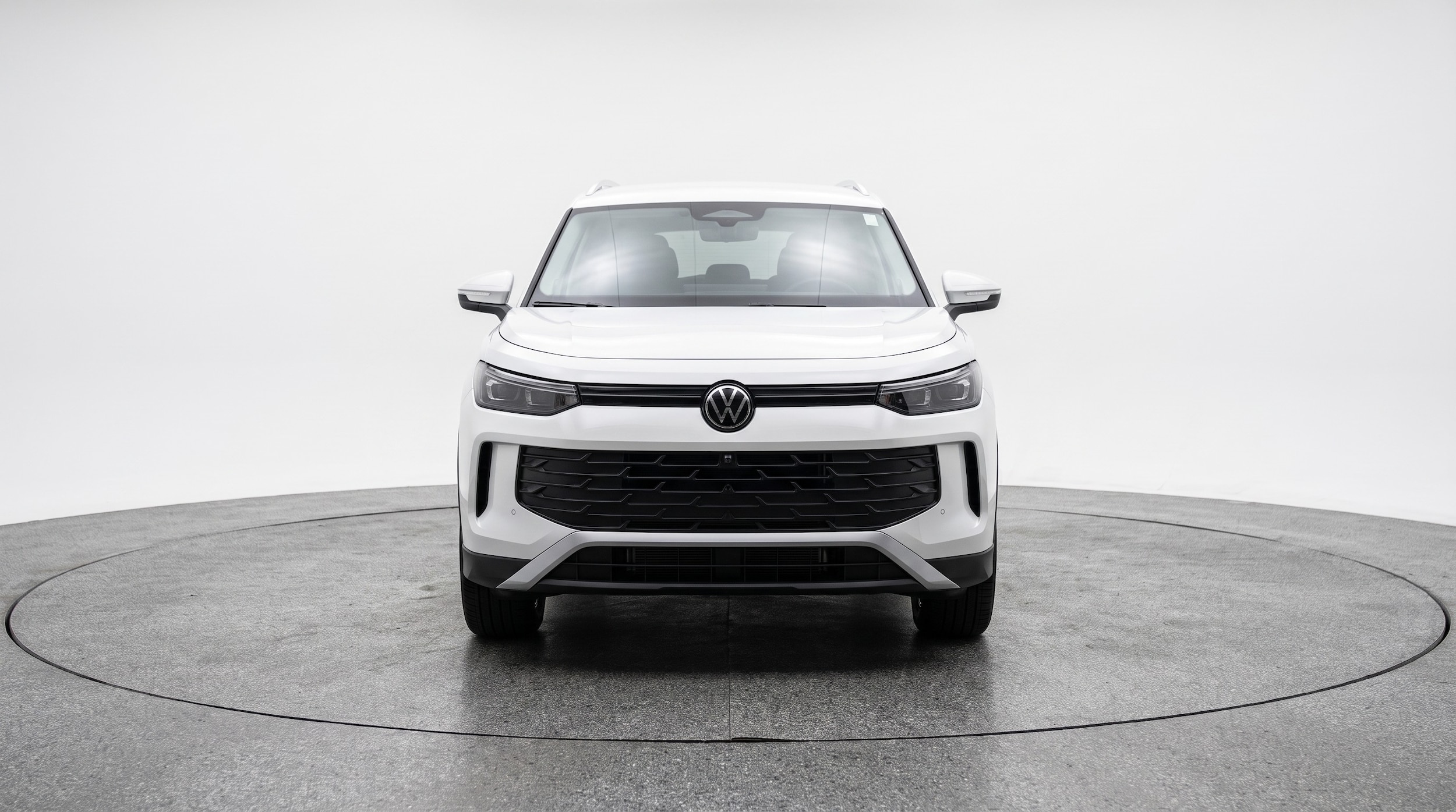 Thumbnail: 2026 Volkswagen Tiguan - 2