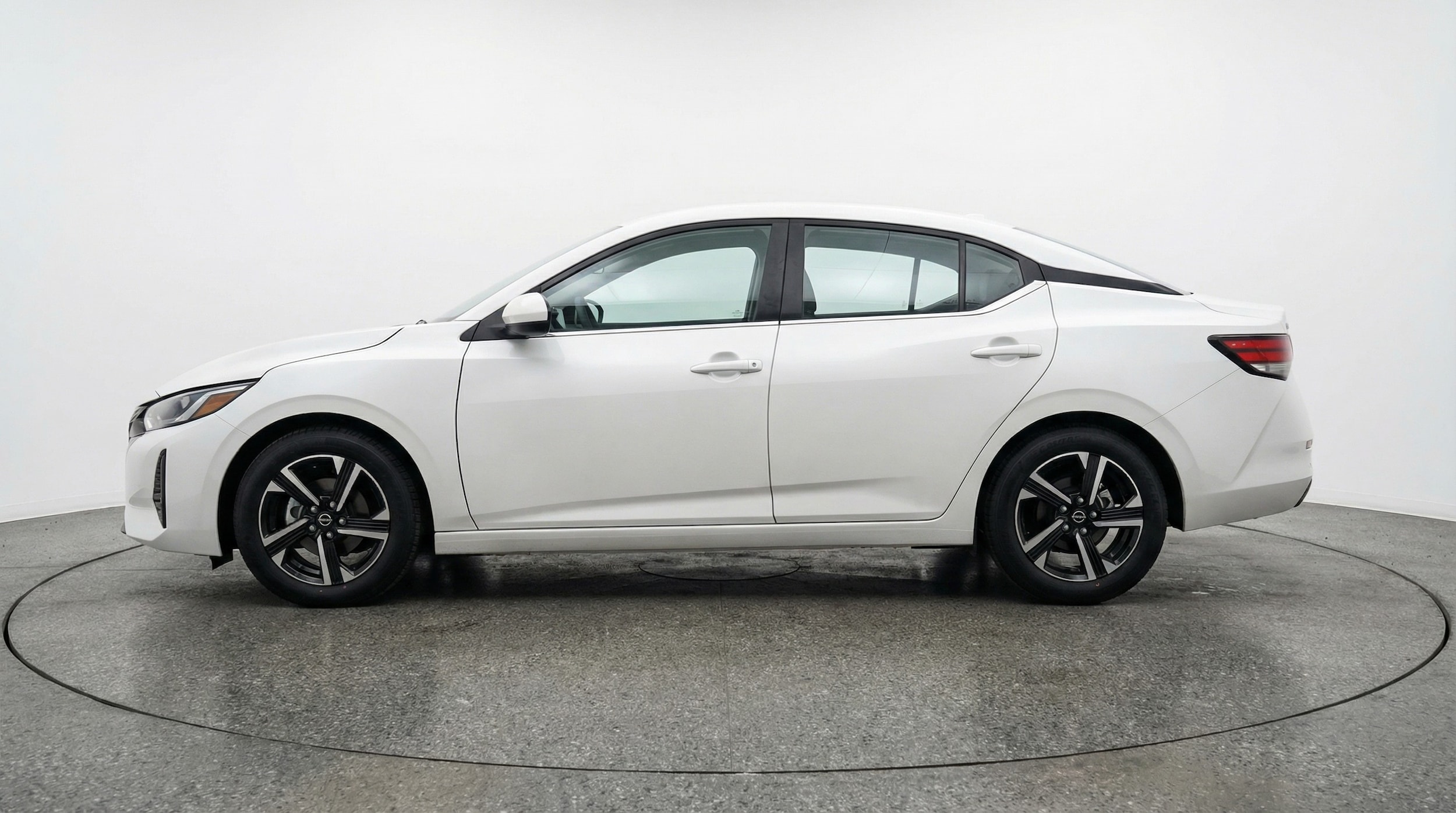 Thumbnail: 2025 Nissan Sentra - 4