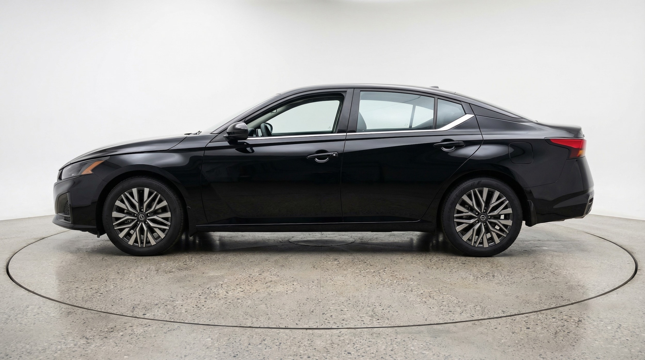 Thumbnail: 2026 Nissan Altima - 4