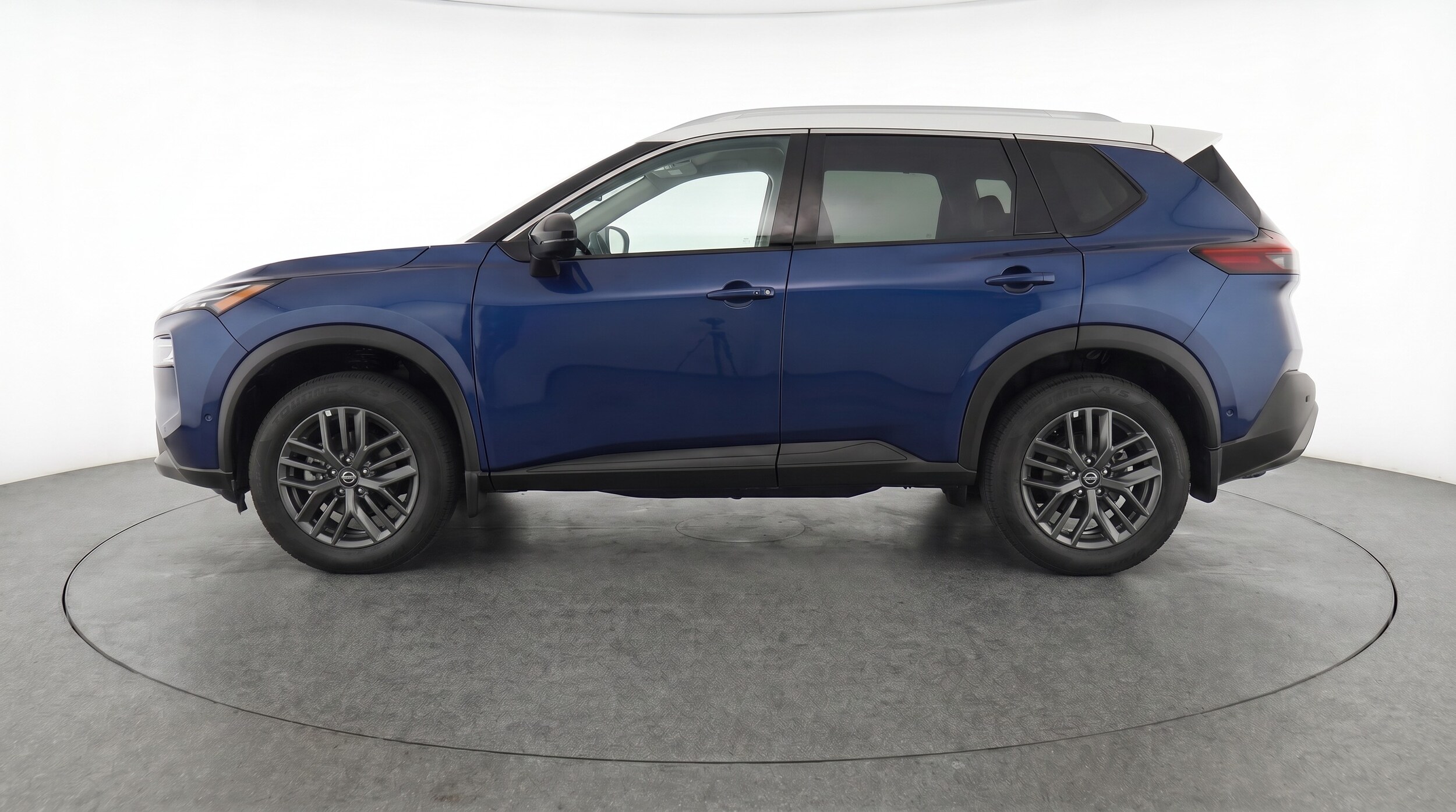 Thumbnail: 2026 Nissan Rogue - 4