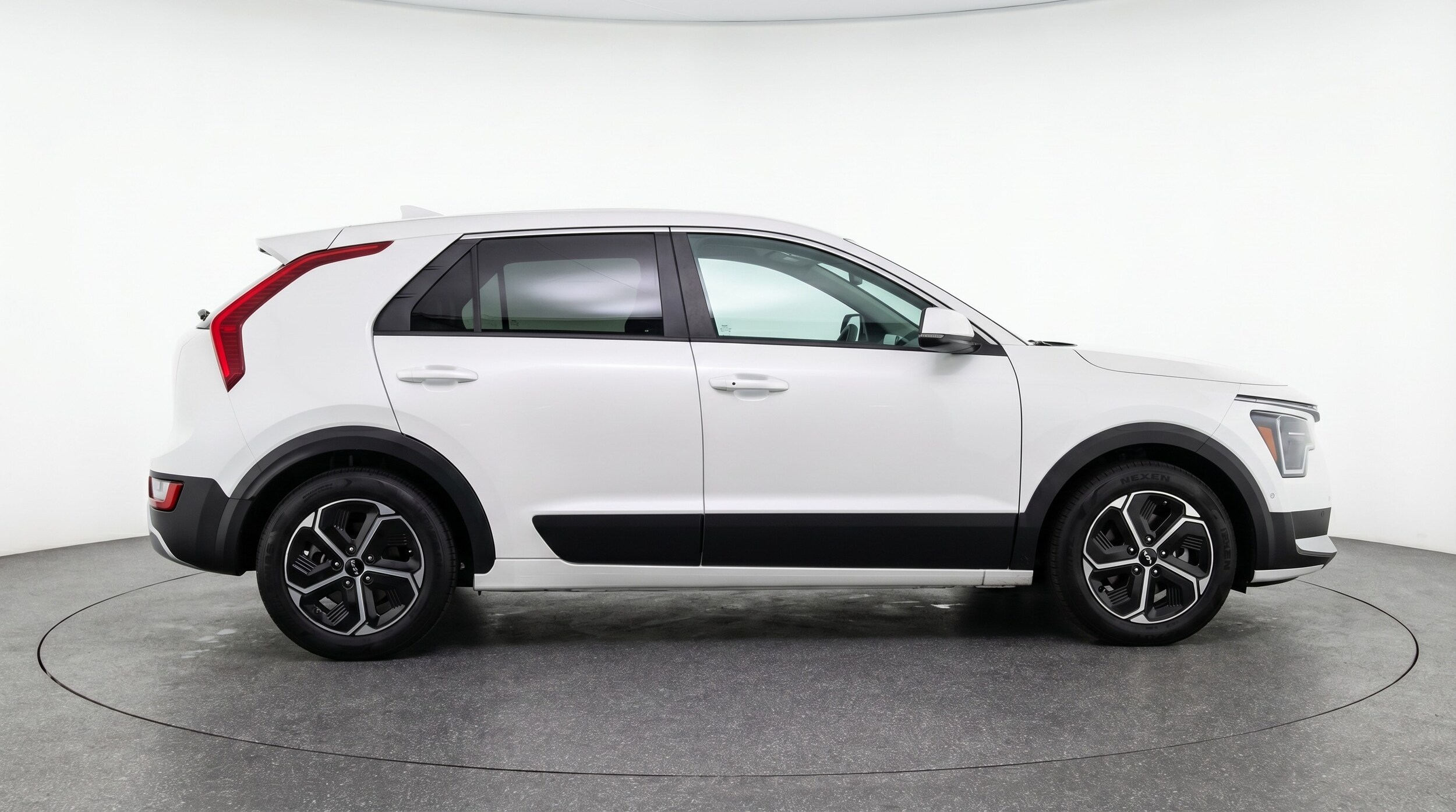Thumbnail: 2026 Kia Niro - 8