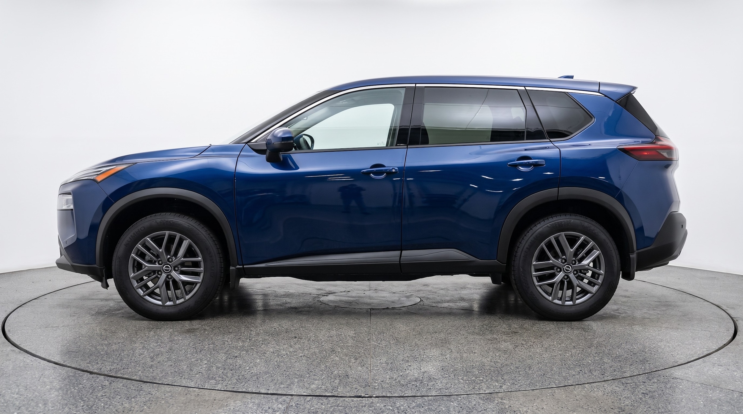 Thumbnail: 2026 Nissan Rogue - 4