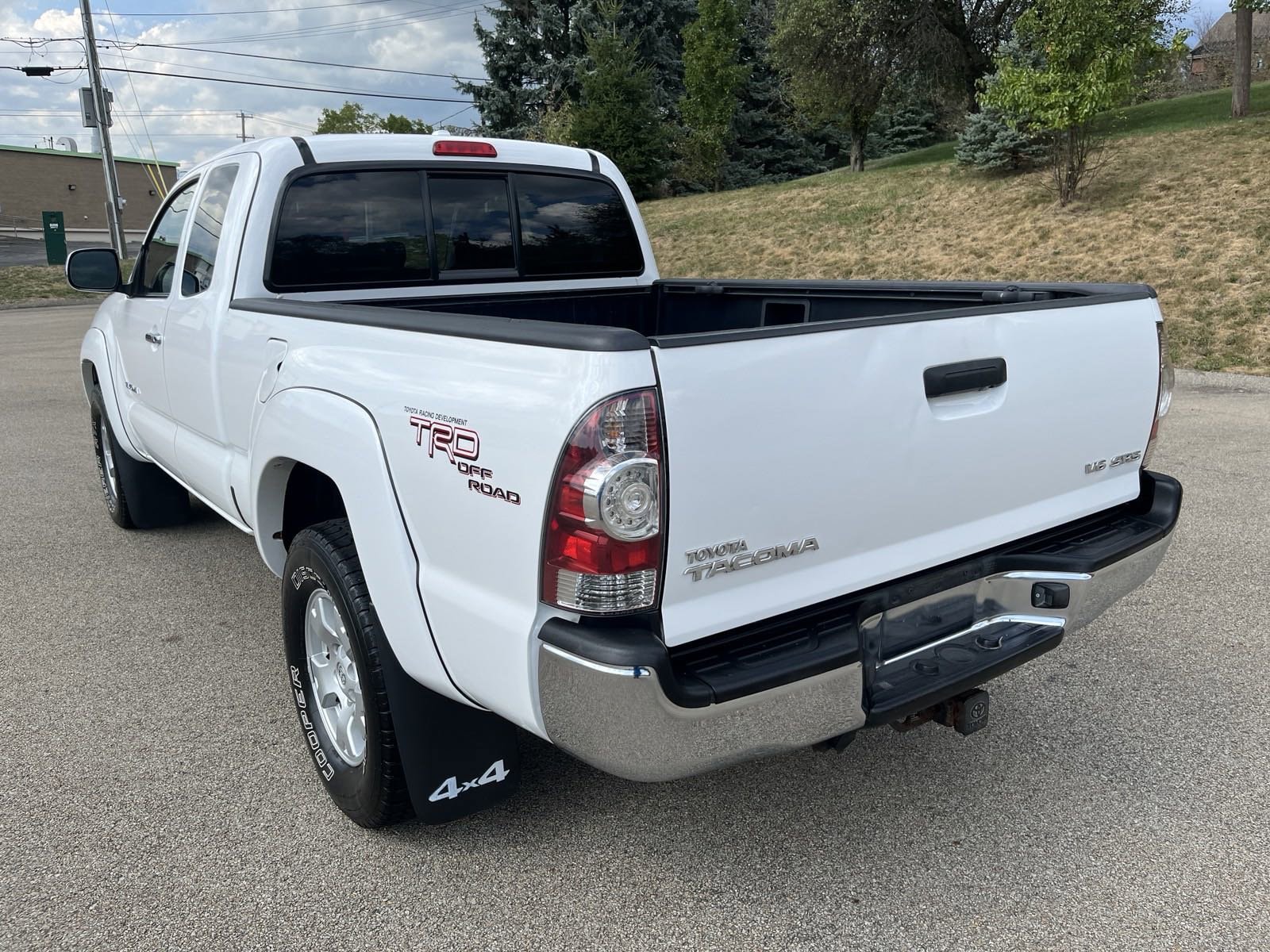 Used 2010 Toyota Tacoma Base with VIN 5TEUU4EN0AZ671428 for sale in Washington, PA