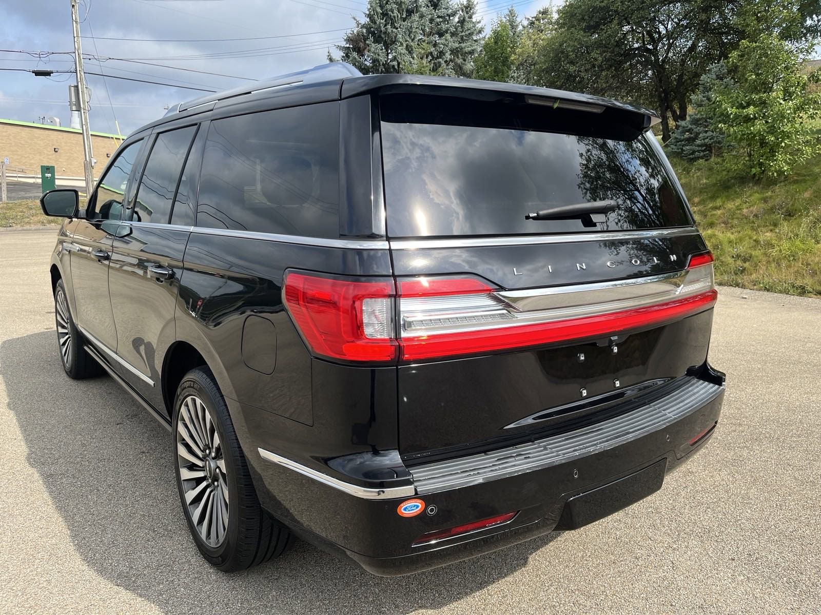 Used 2021 Lincoln Navigator Reserve with VIN 5LMJJ2LT5MEL04364 for sale in Washington, PA