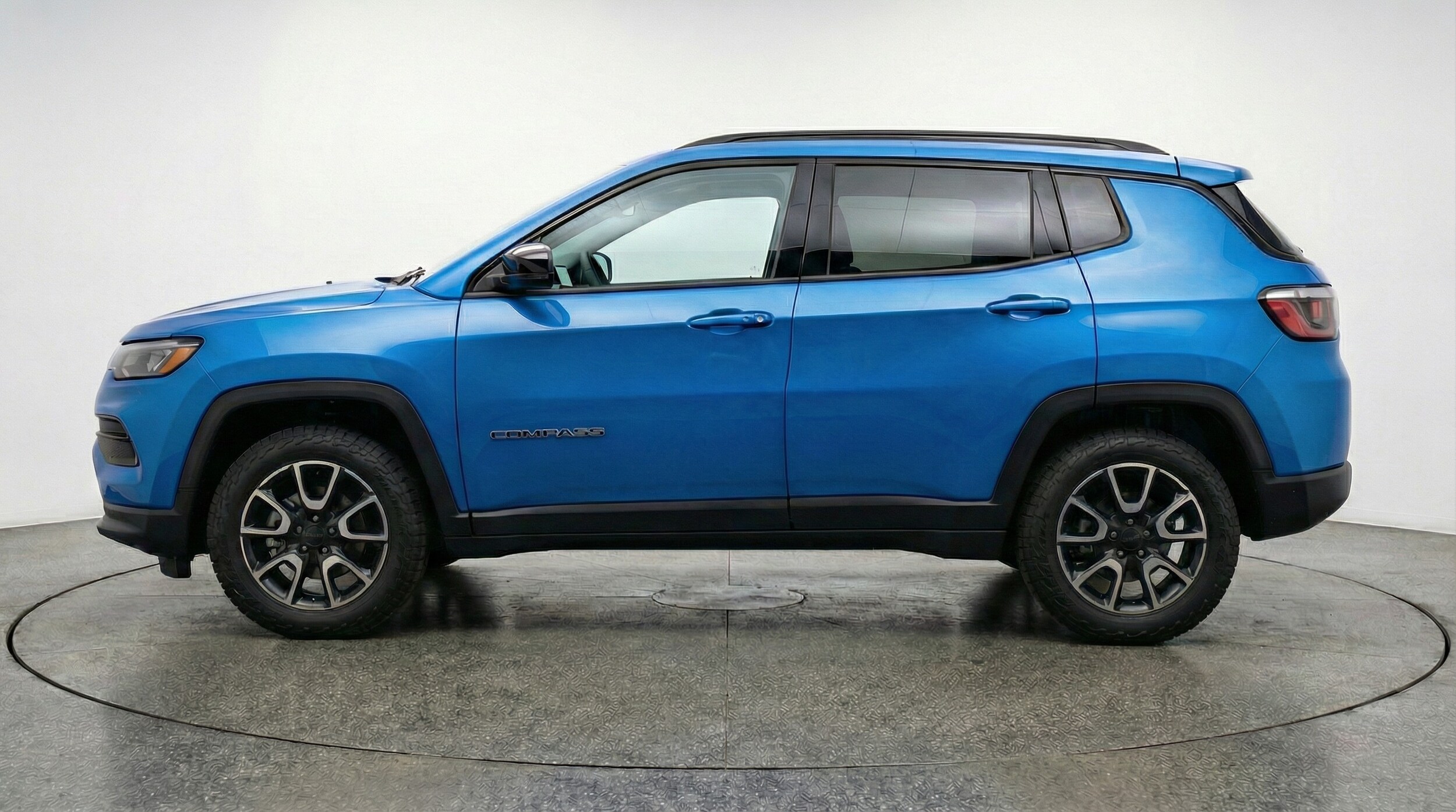 Thumbnail: 2025 Jeep Compass - 4