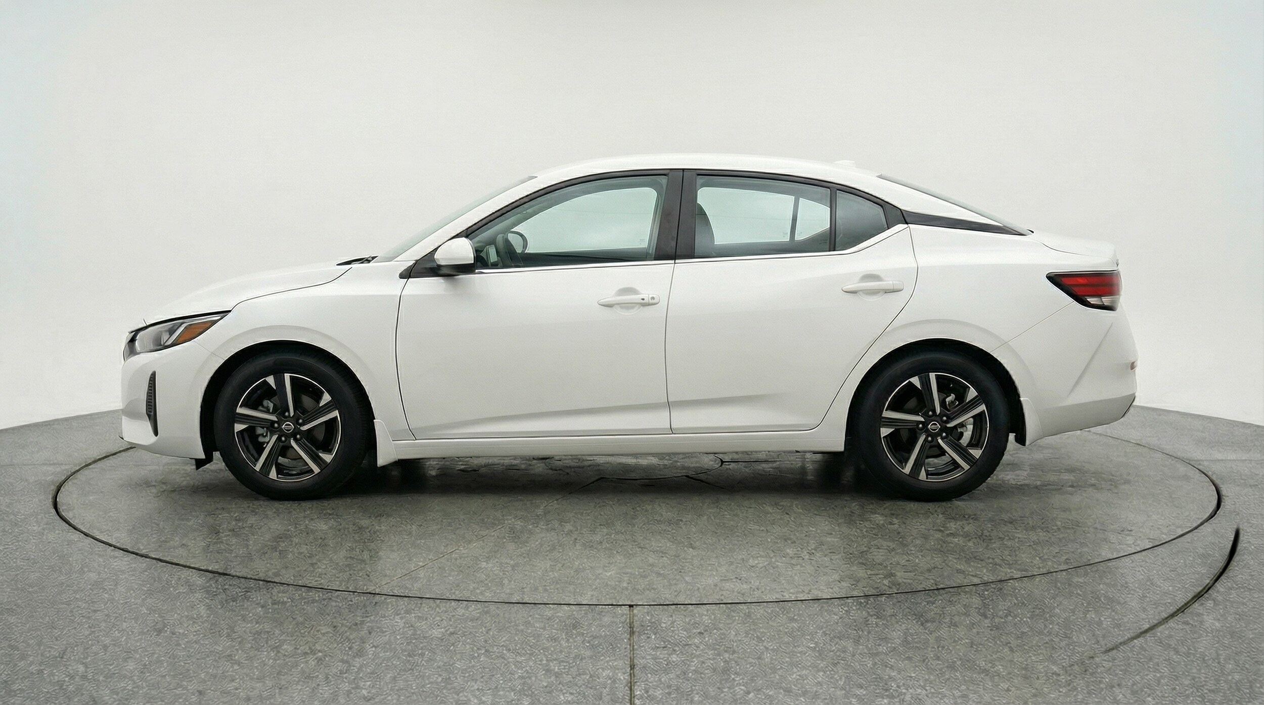 Thumbnail: 2025 Nissan Sentra - 4