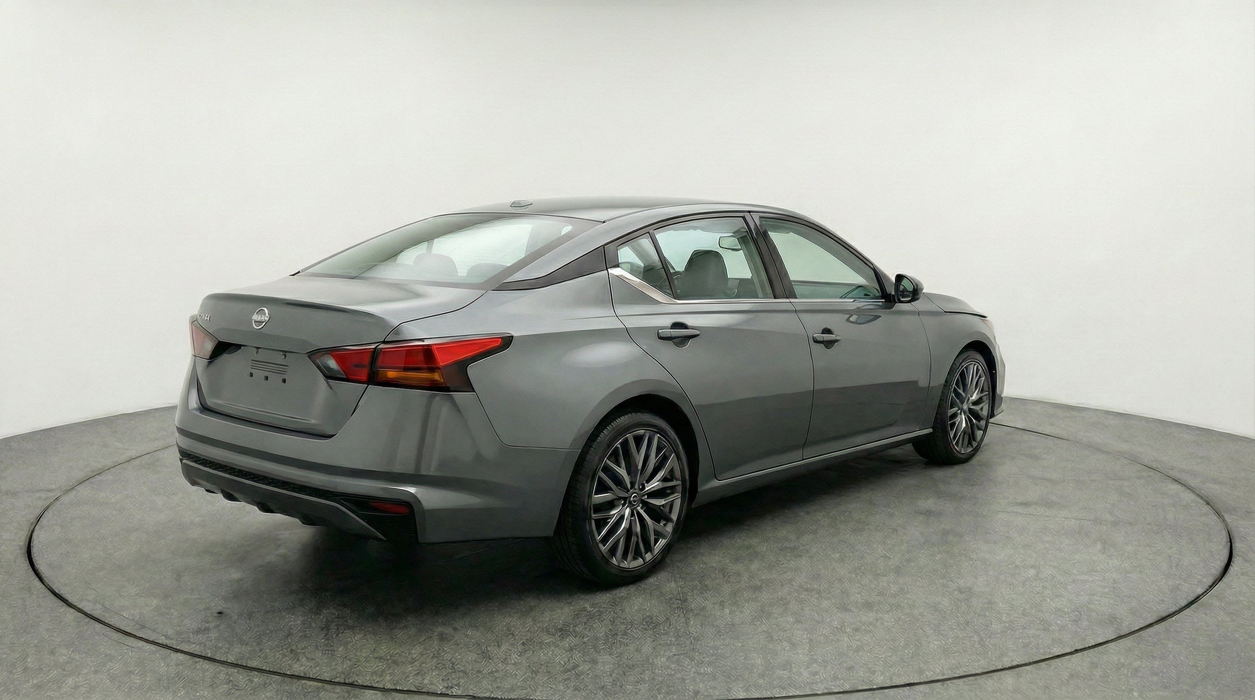 Thumbnail: 2025 Nissan Altima - 9