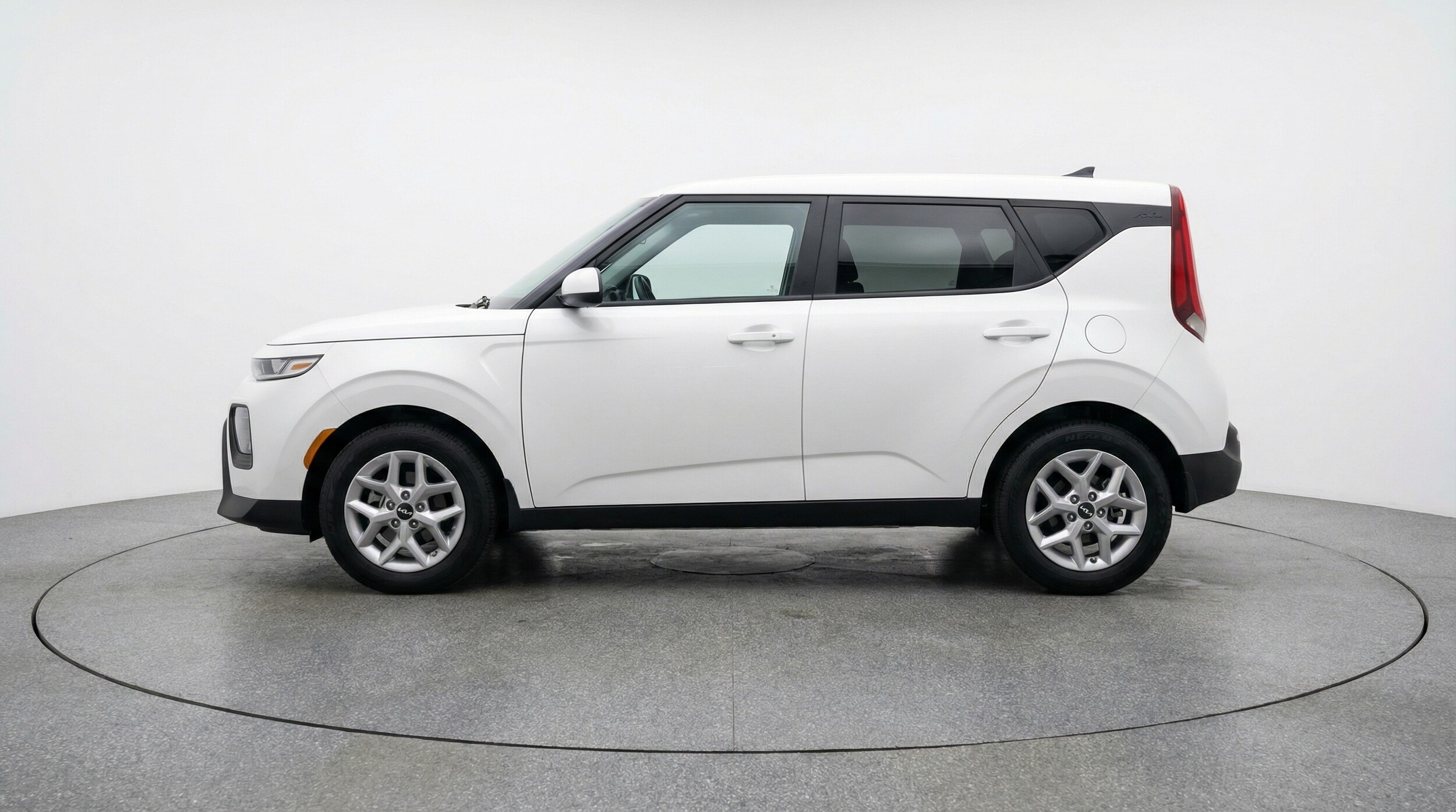 Thumbnail: 2025 Kia Soul - 4