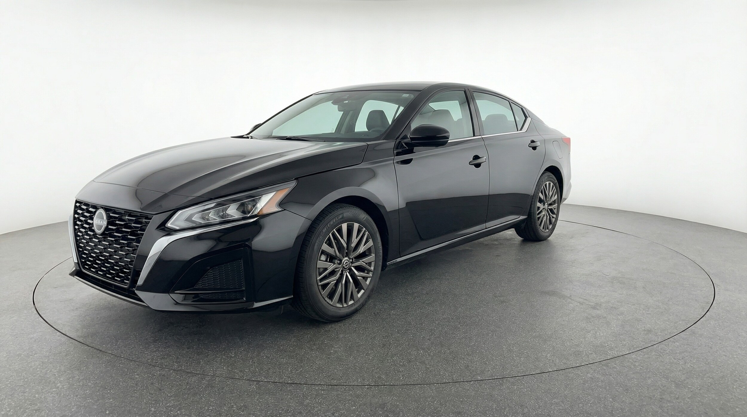 Thumbnail: 2025 Nissan Altima - 3