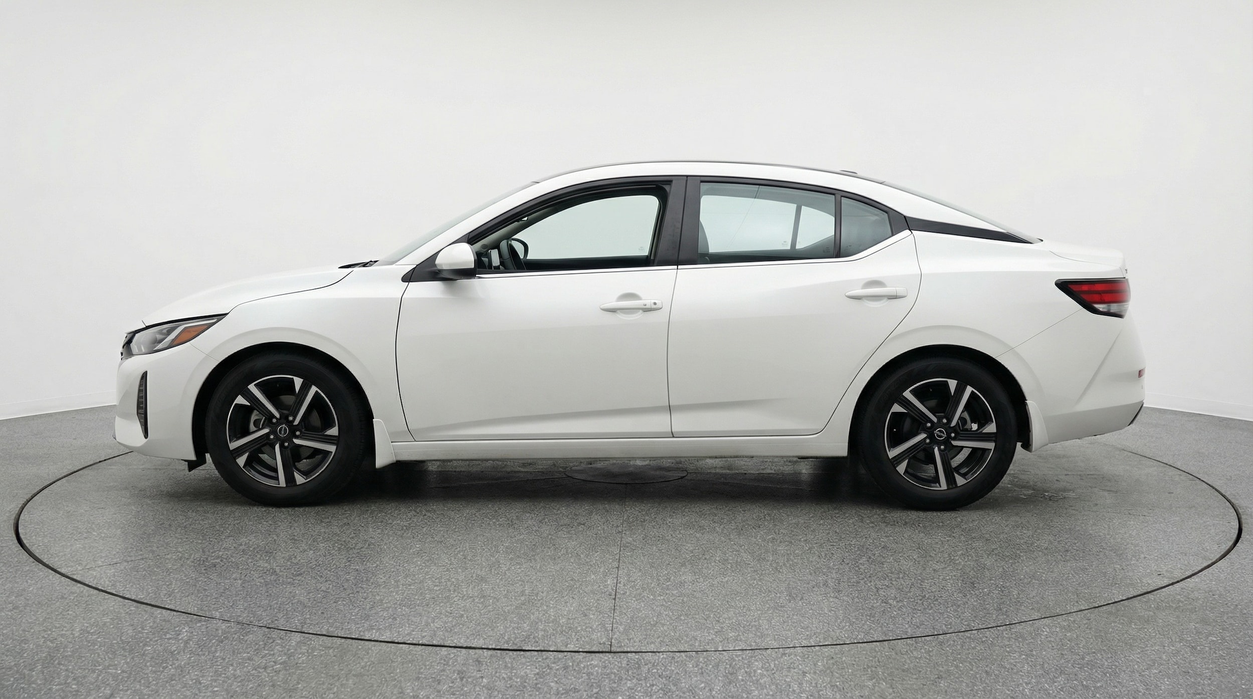 Thumbnail: 2025 Nissan Sentra - 4