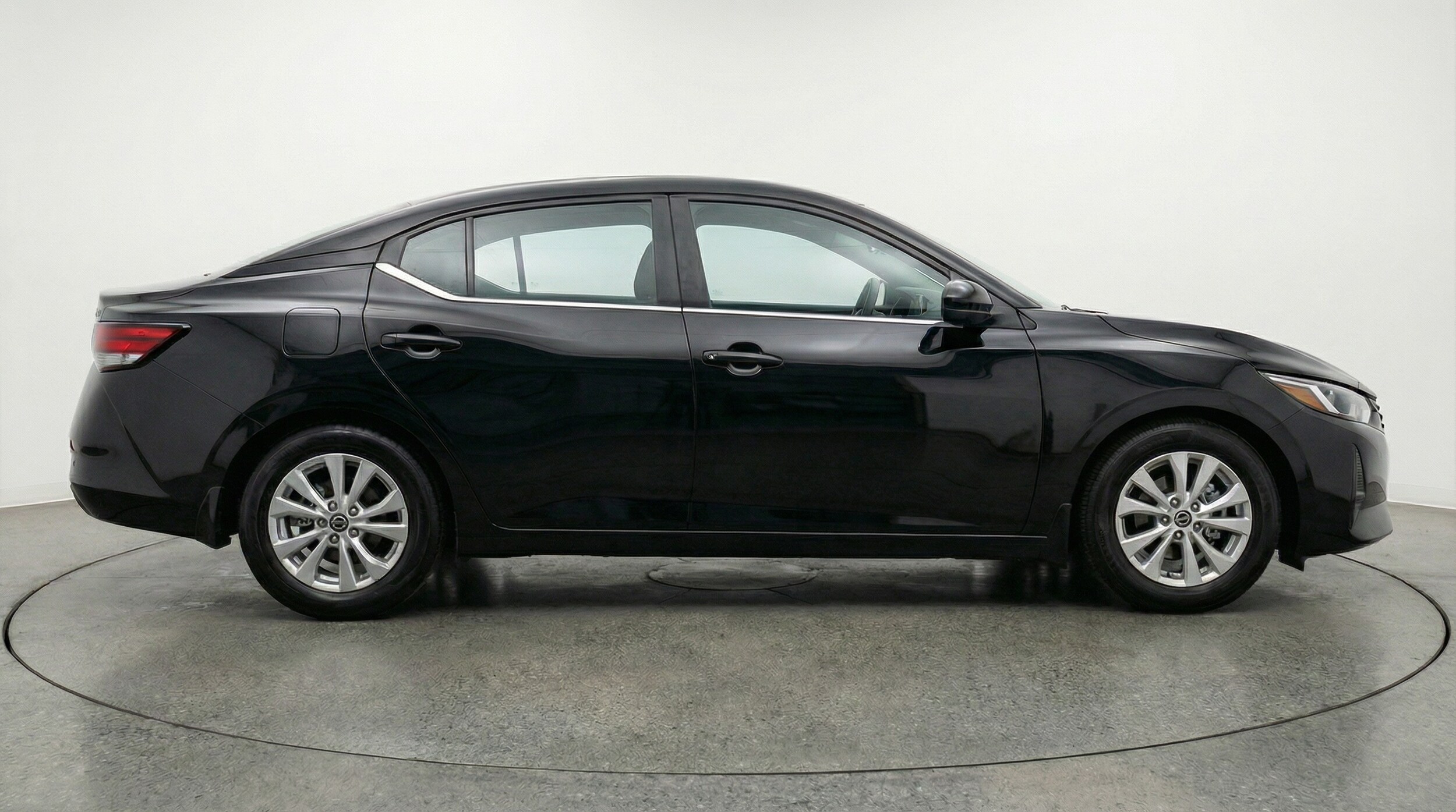 Thumbnail: 2025 Nissan Sentra - 8