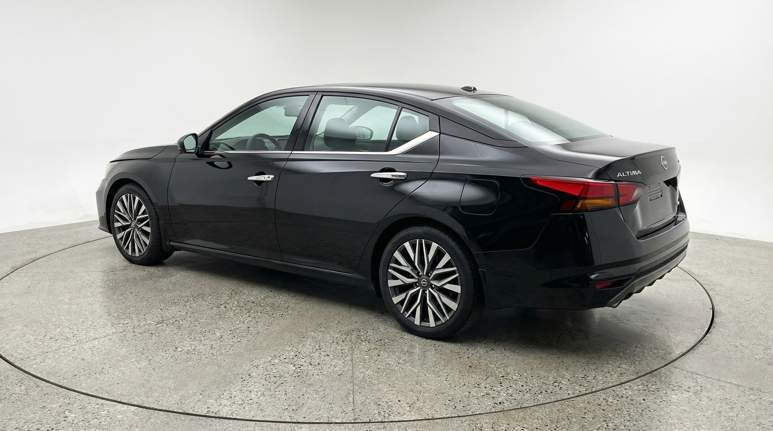 Thumbnail: 2025 Nissan Altima - 5