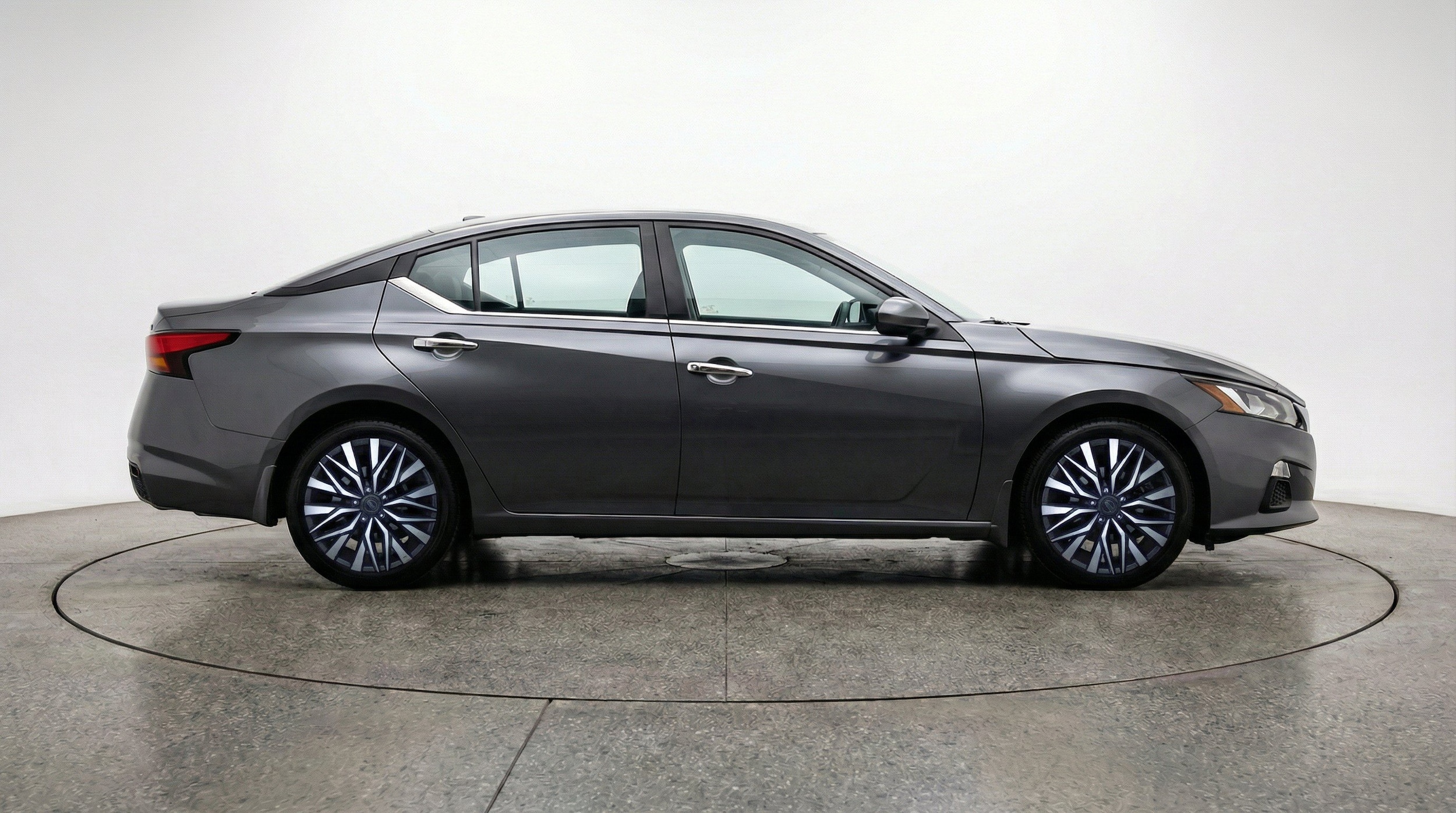 Thumbnail: 2025 Nissan Altima - 11