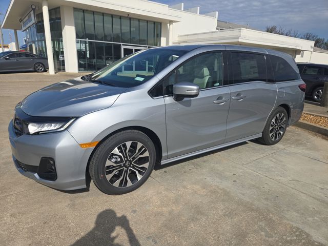 2026 Honda Odyssey Elite's photo