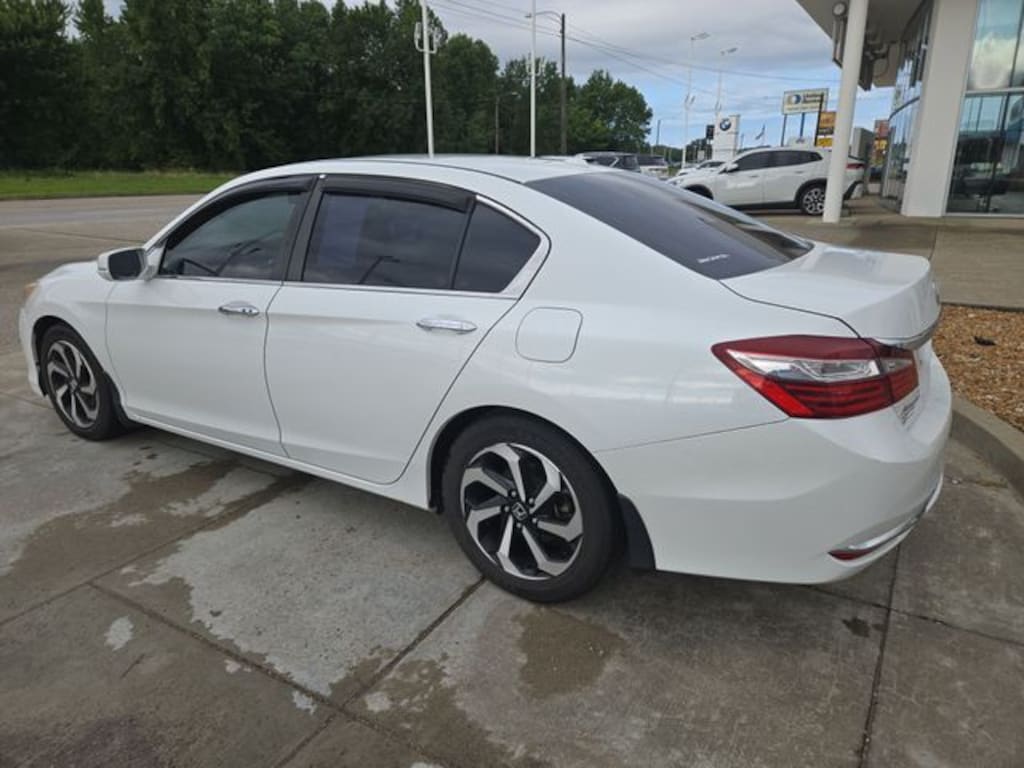 Used 2016 Honda Accord EX-L Sedan
