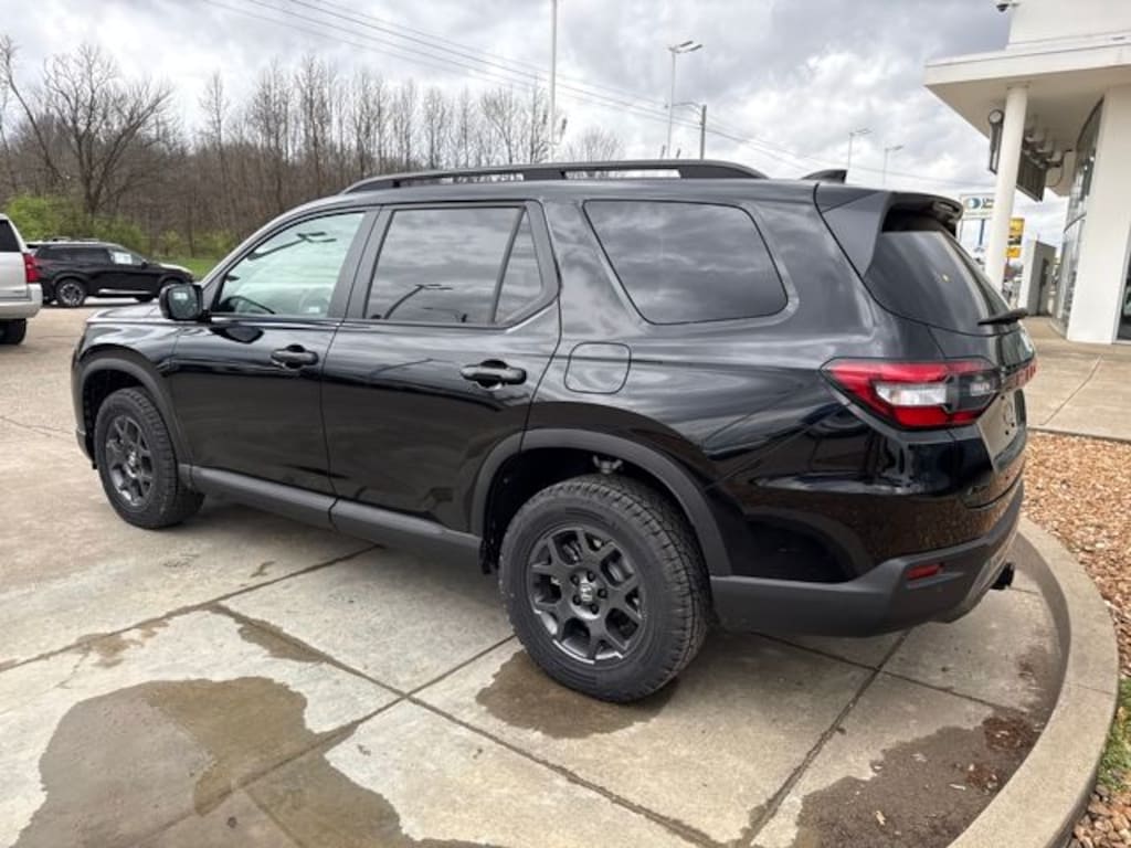 New 2026 Honda Pilot TrailSport SUV