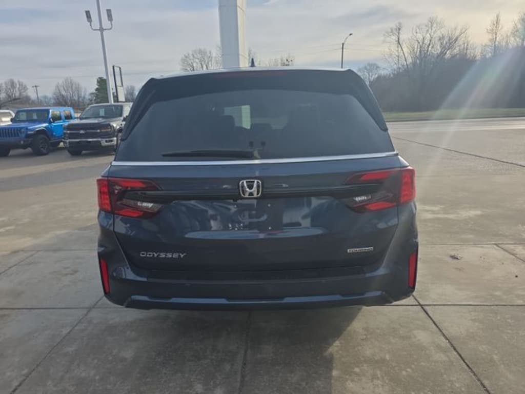 New 2026 Honda Odyssey Touring Minivan/Van