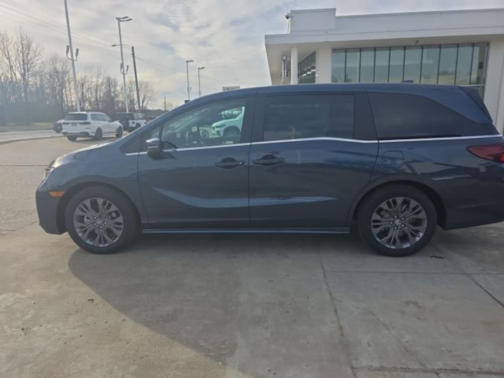 New 2026 Honda Odyssey Touring Minivan/Van