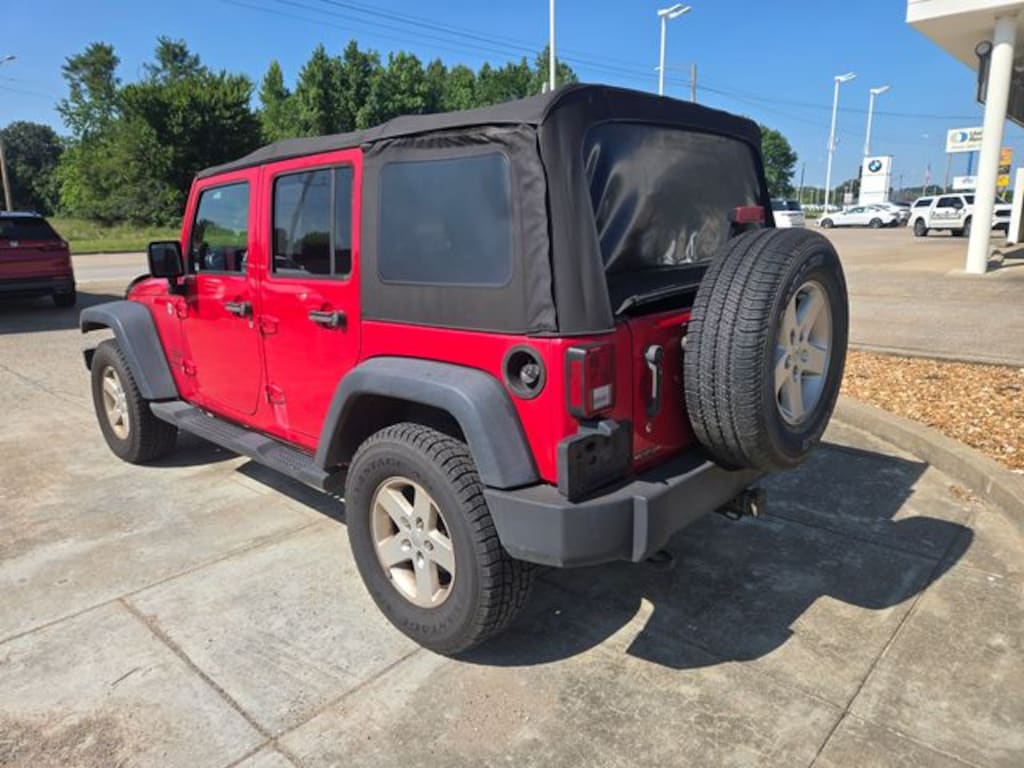 Used 2014 Jeep Wrangler Unlimited Sport SUV