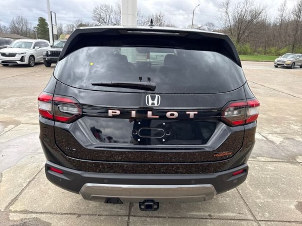 New 2026 Honda Pilot TrailSport SUV
