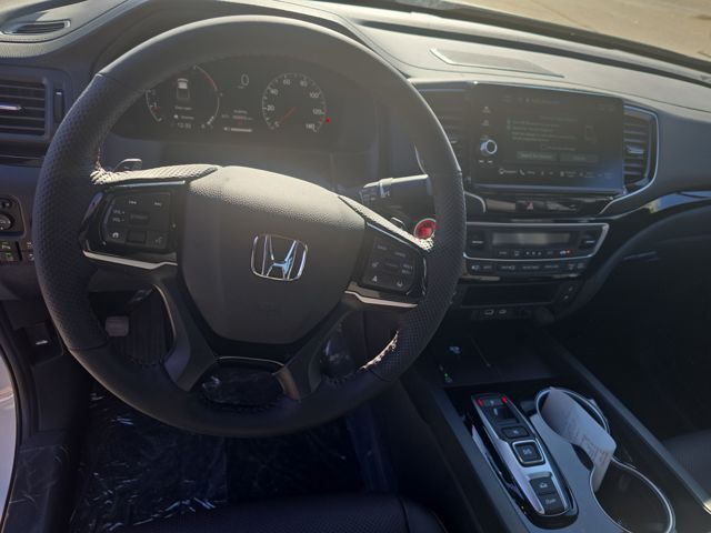 2026 Honda Ridgeline Black Edition - Photo 11