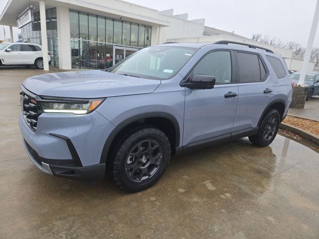 2025 Honda Pilot TrailSport's photo
