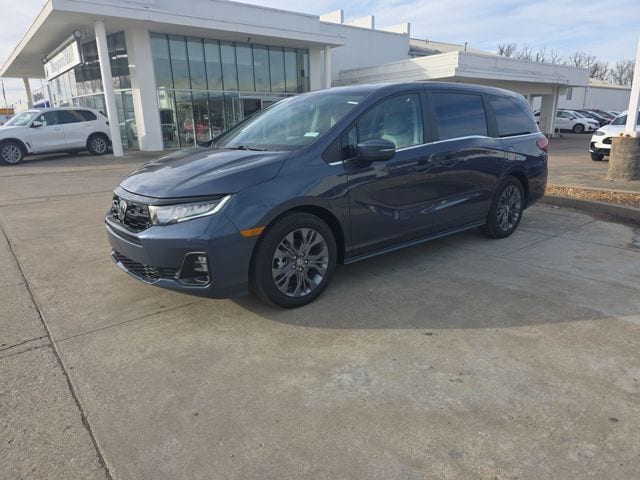 2026 Honda Odyssey Touring's photo