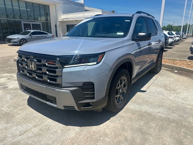 2026 Honda Pilot TrailSport AWD's photo