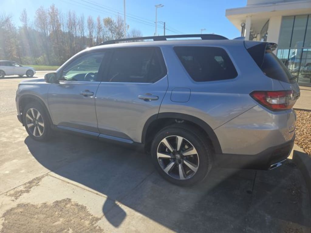 New 2025 Honda Pilot Touring SUV