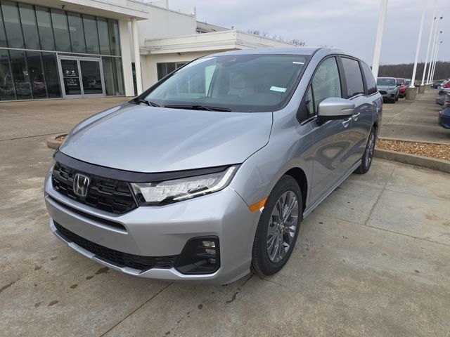 2026 Honda Odyssey Touring's photo