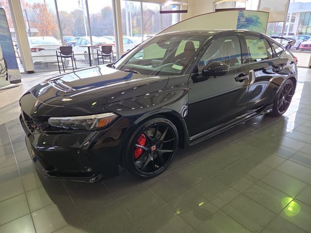 2025 Honda Civic Hatchback Type-R's photo