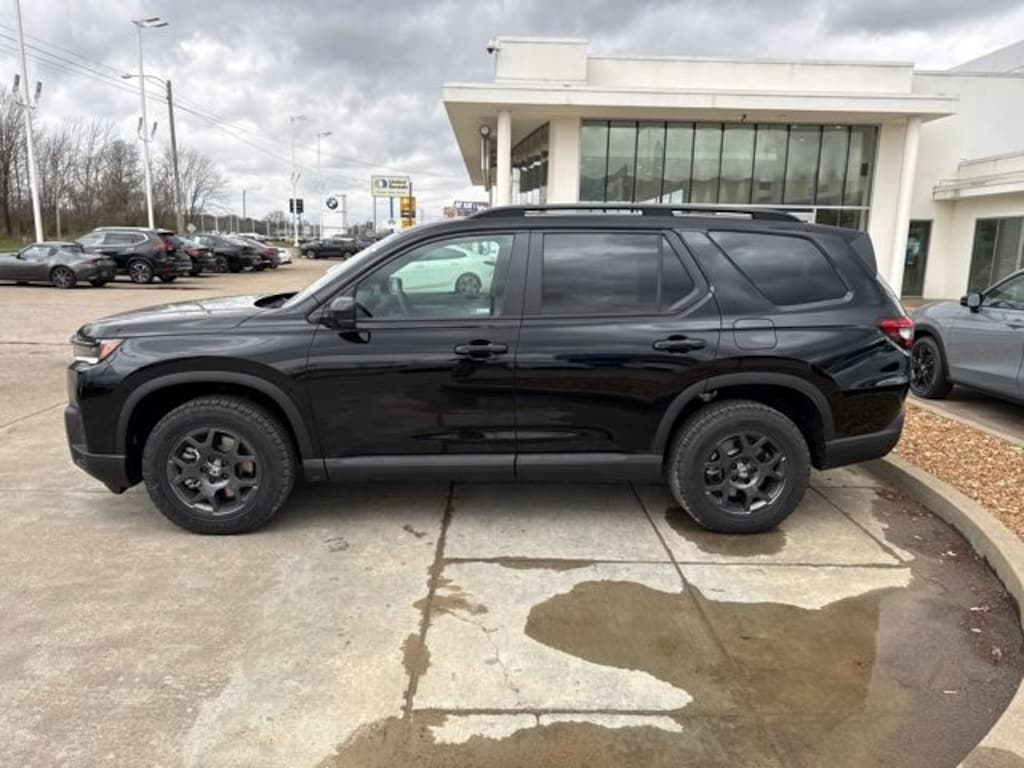 New 2026 Honda Pilot TrailSport SUV