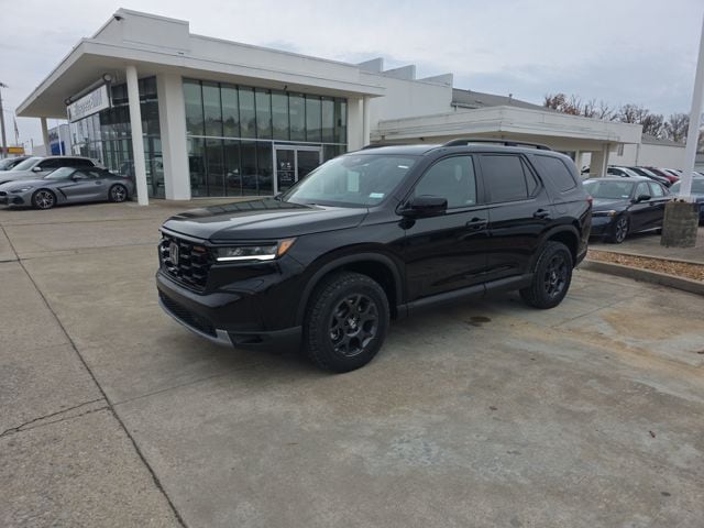 2025 Honda Pilot TrailSport's photo
